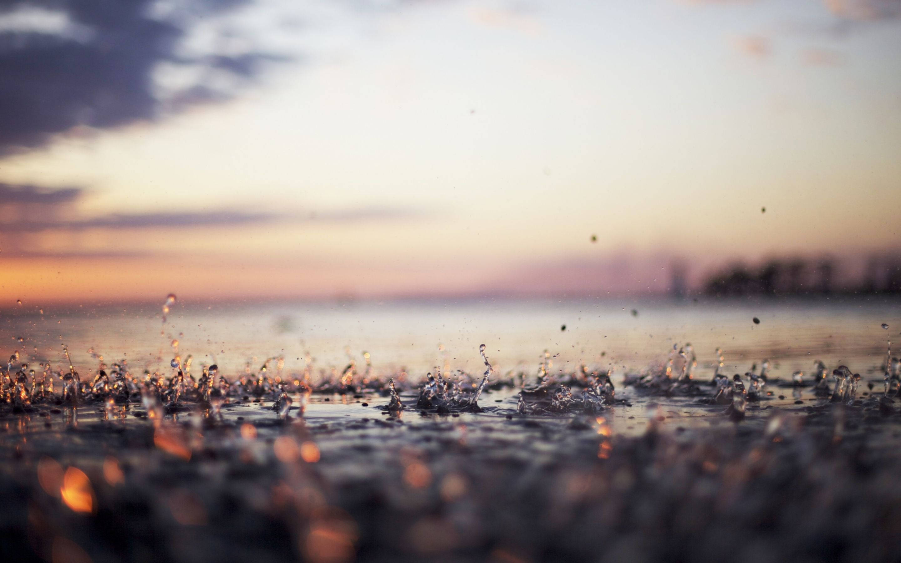 MacBook Pro Aesthetic, raindrops, wet ground, 2K Desktop Wallpaper