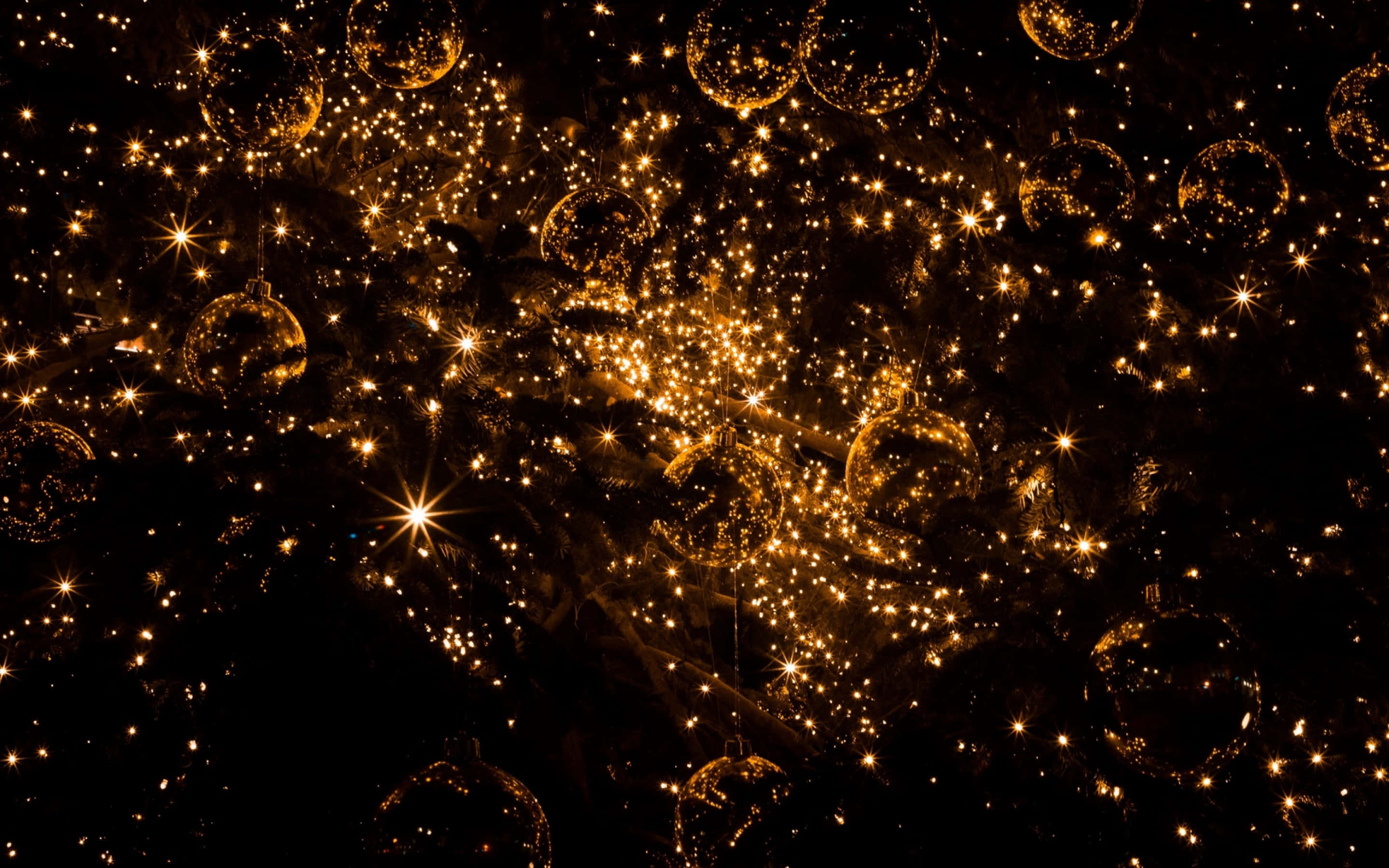 MacBook Retina, golden disco balls, sparkling lights, 2K Desktop Wallpaper