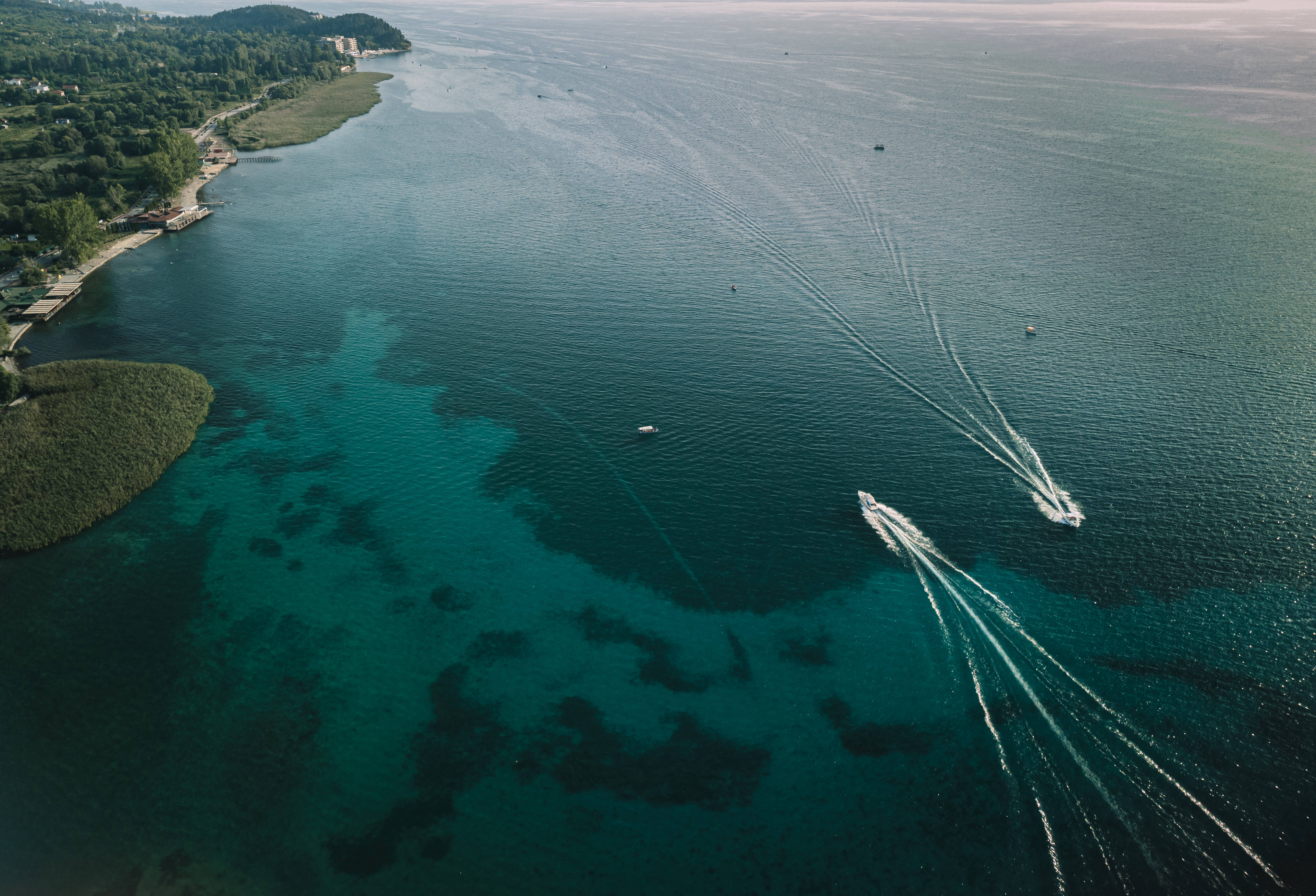 Macedonia, blue waters, speedboats, 4K Desktop Wallpaper