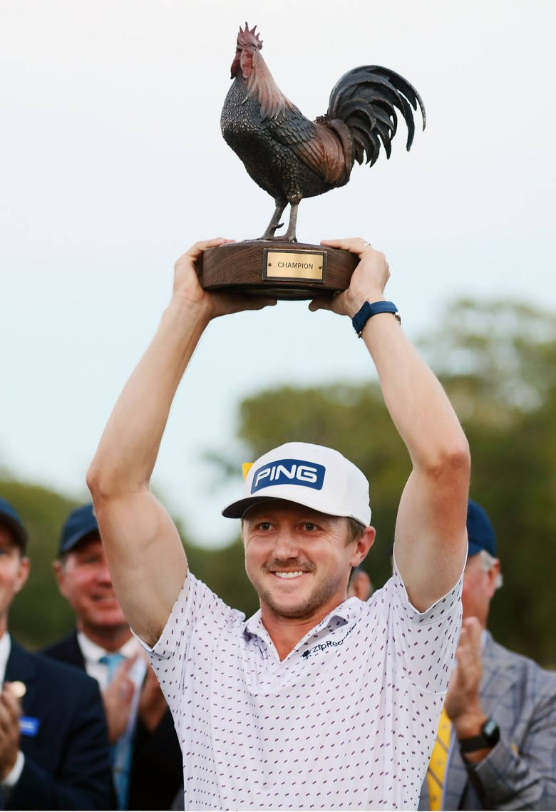 Mackenzie Hughes, rooster-topped trophy, golfer, SD Phone Wallpaper