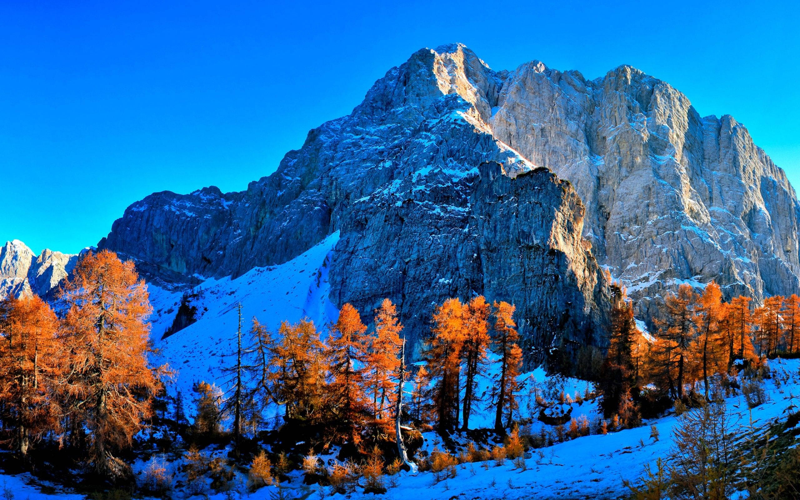 macOS, Snowy Mountain, rugged mountain peaks, 2K Desktop Wallpaper