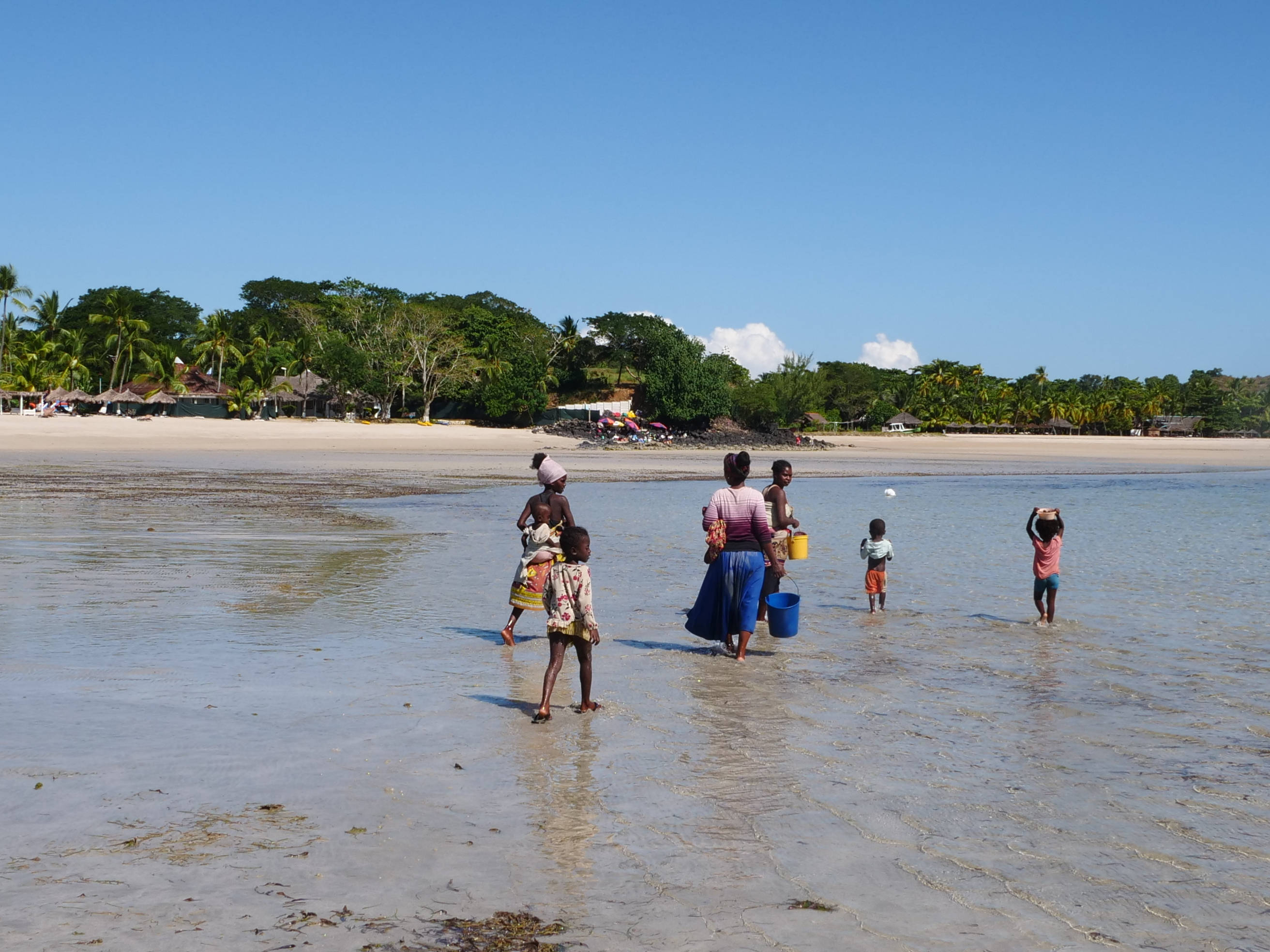 Madagascar, seaside, sunny beach, 2K Desktop Wallpaper
