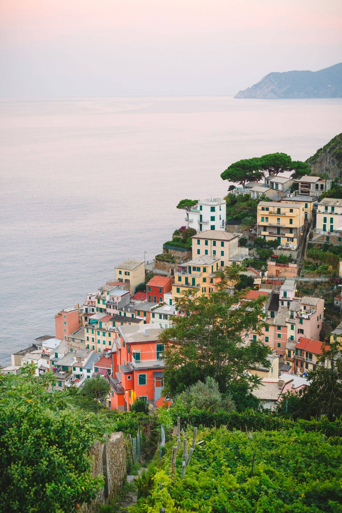 Madagascar, city by the sea, cliffside village, HD Phone Wallpaper