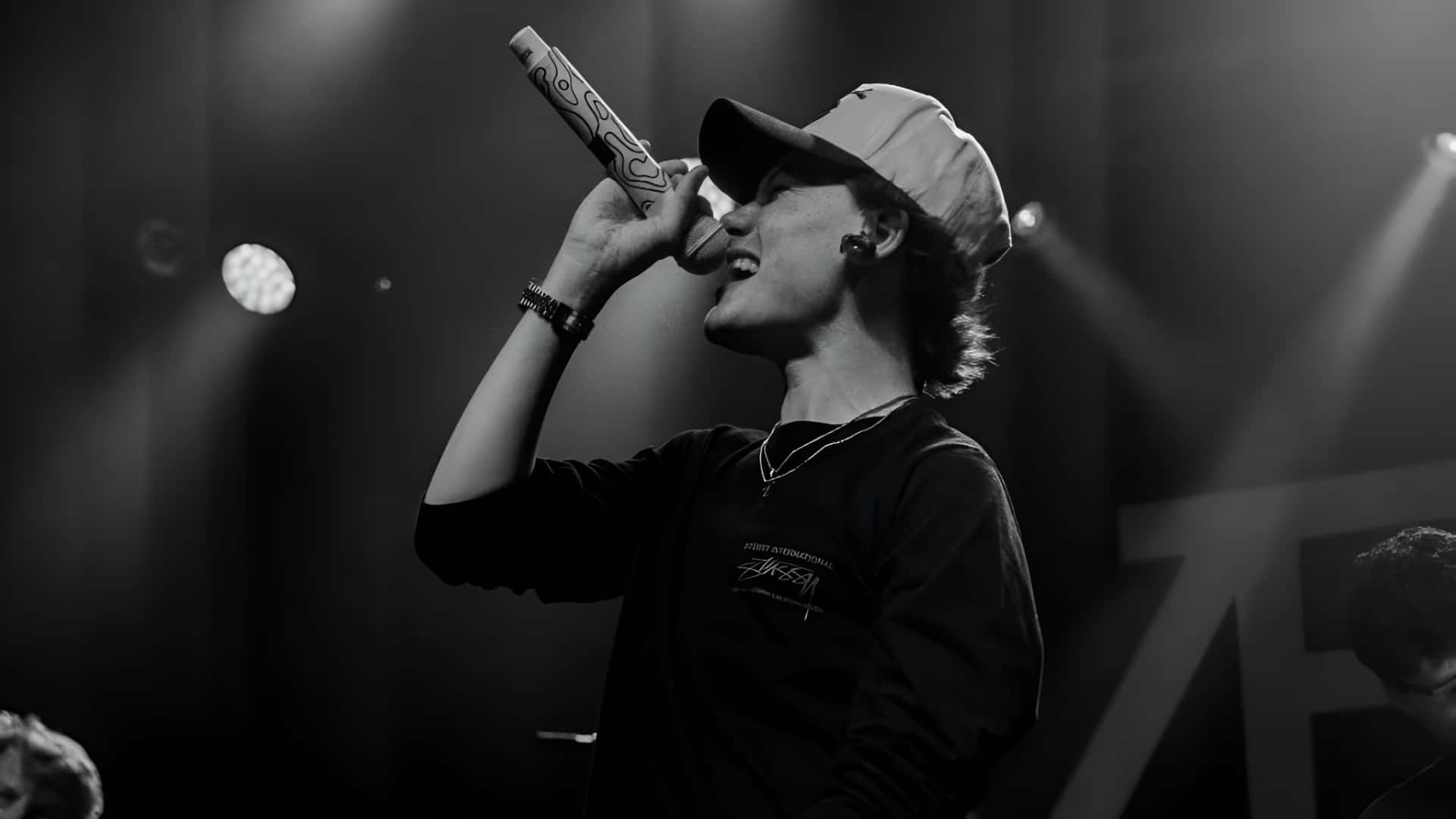 Maddox Batson, live performance, black and white, Full HD Desktop Wallpaper