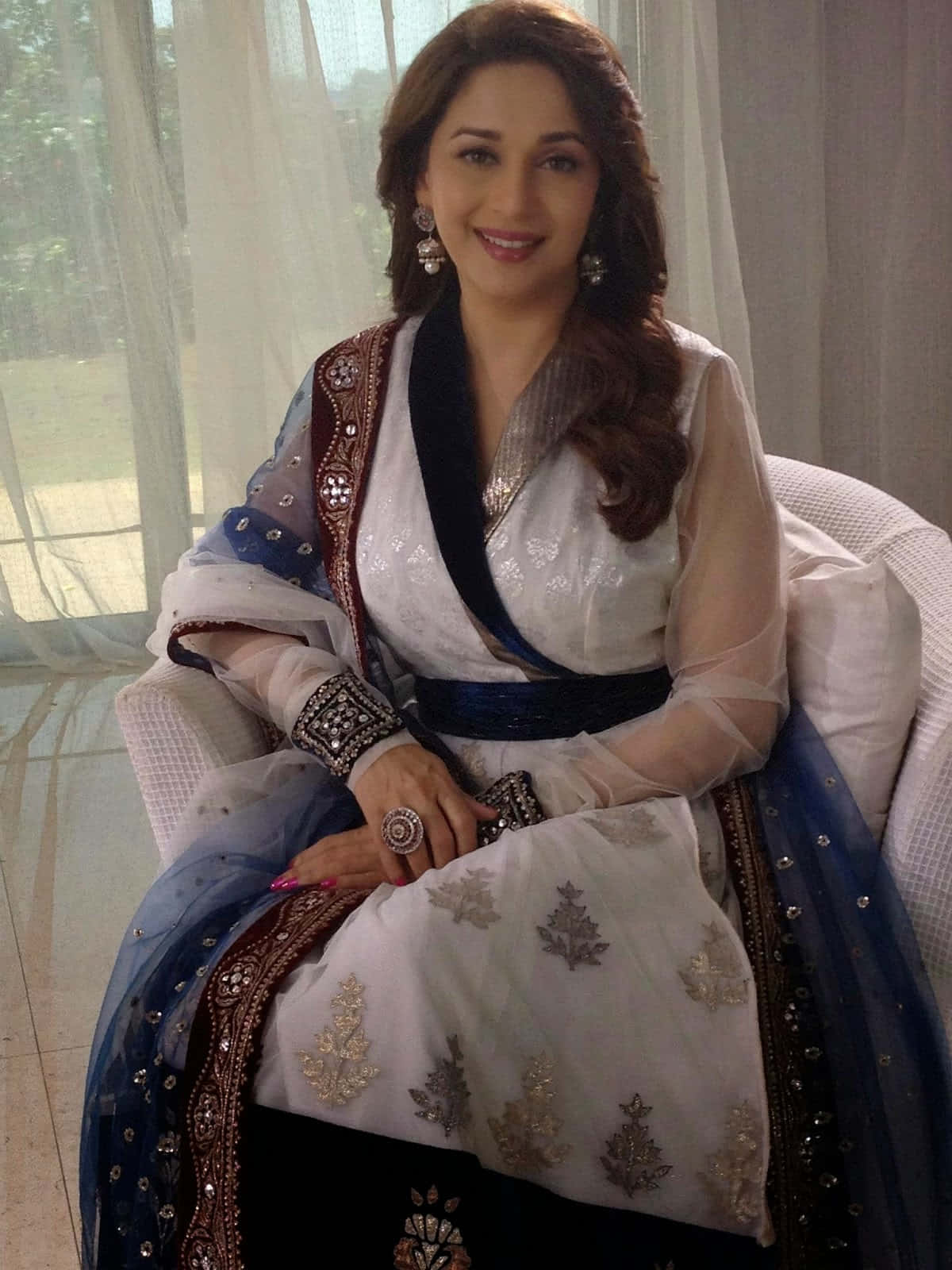 Madhuri Dixit, white and blue embroidered traditional outfit, white chair, HD Phone Wallpaper