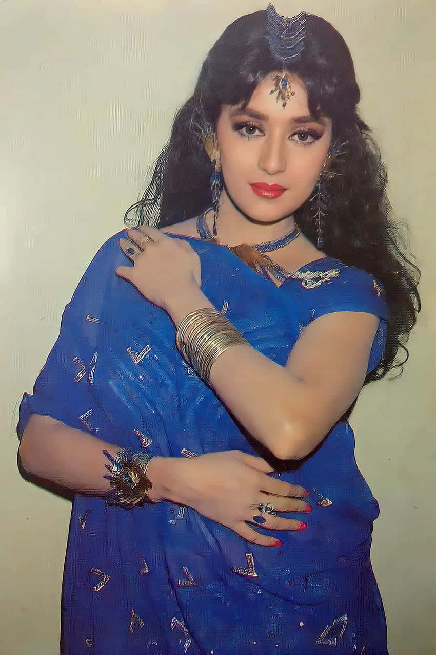 Madhuri Dixit, royal blue sari, gold embroidery, SD Phone Wallpaper