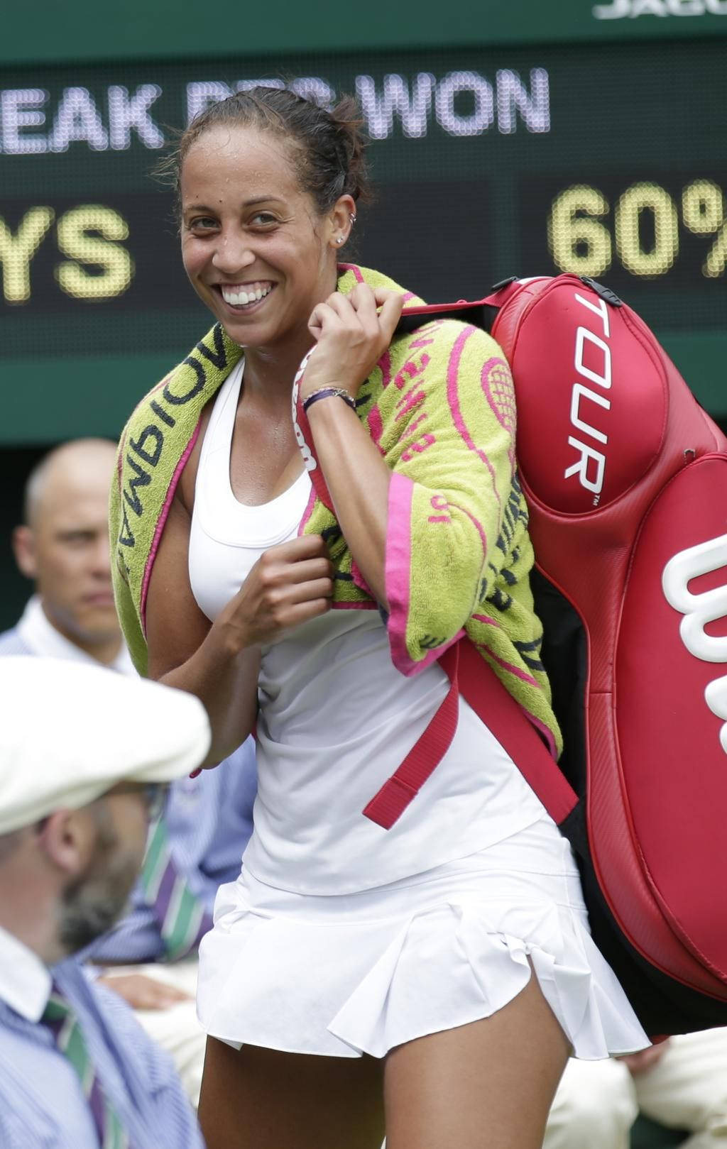 Madison Keys, red racket bag, green towel, HD Phone Wallpaper