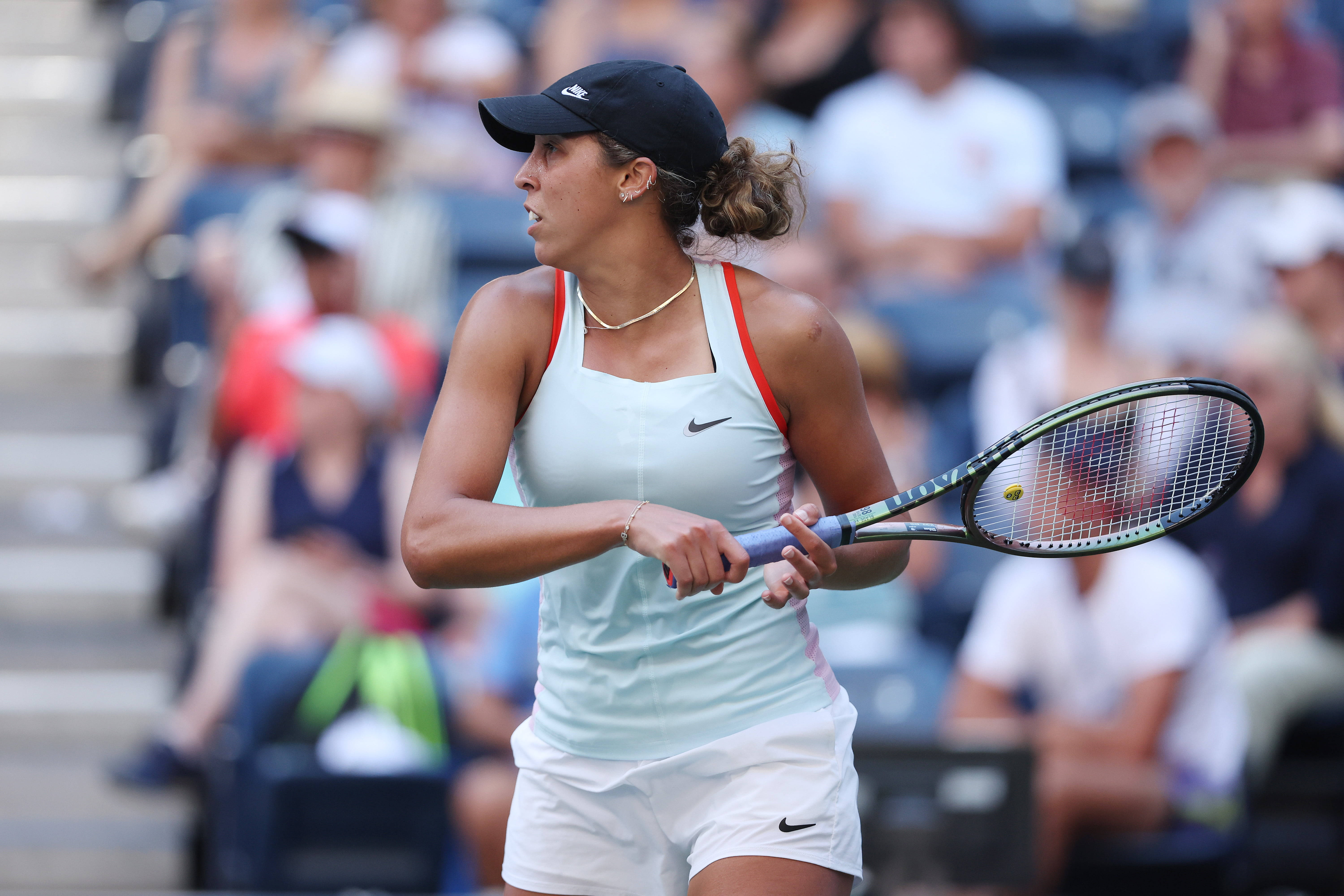 Madison Keys, light blue top, white shorts, 5K Desktop Wallpaper