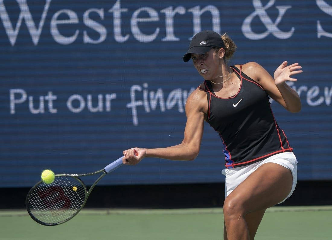 Madison Keys, black and white gear, bright yellow ball, SD Desktop Wallpaper