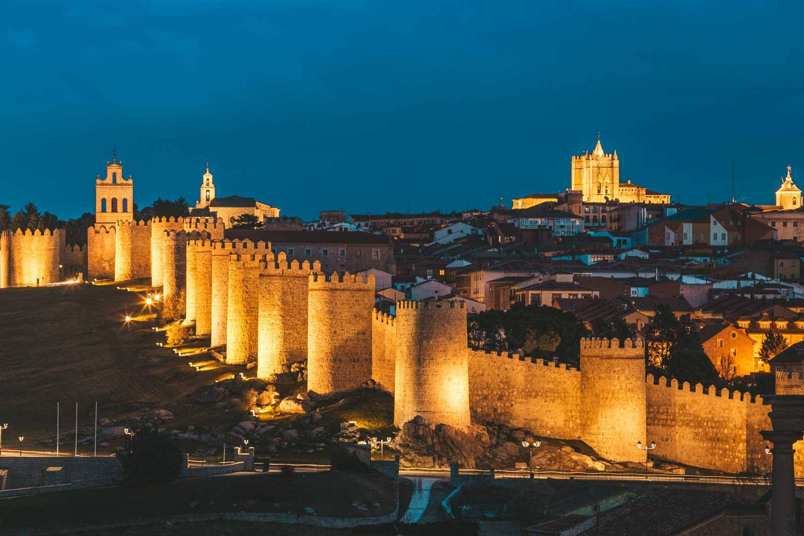 Madrid cityscape, ancient stone walls, twilight lights, HD Desktop Wallpaper
