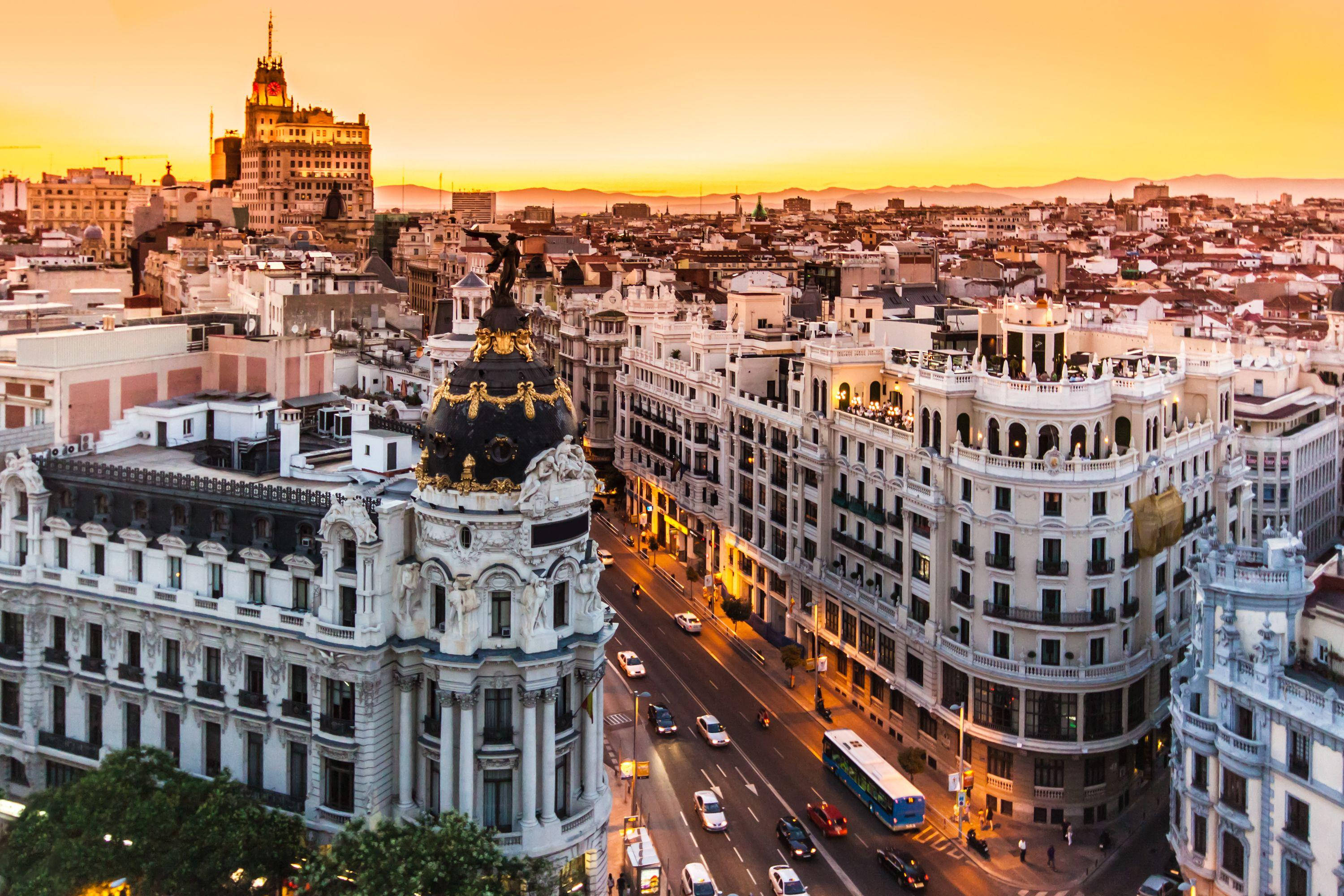 Madrid, golden sunset, aerial view, 2K Desktop Wallpaper