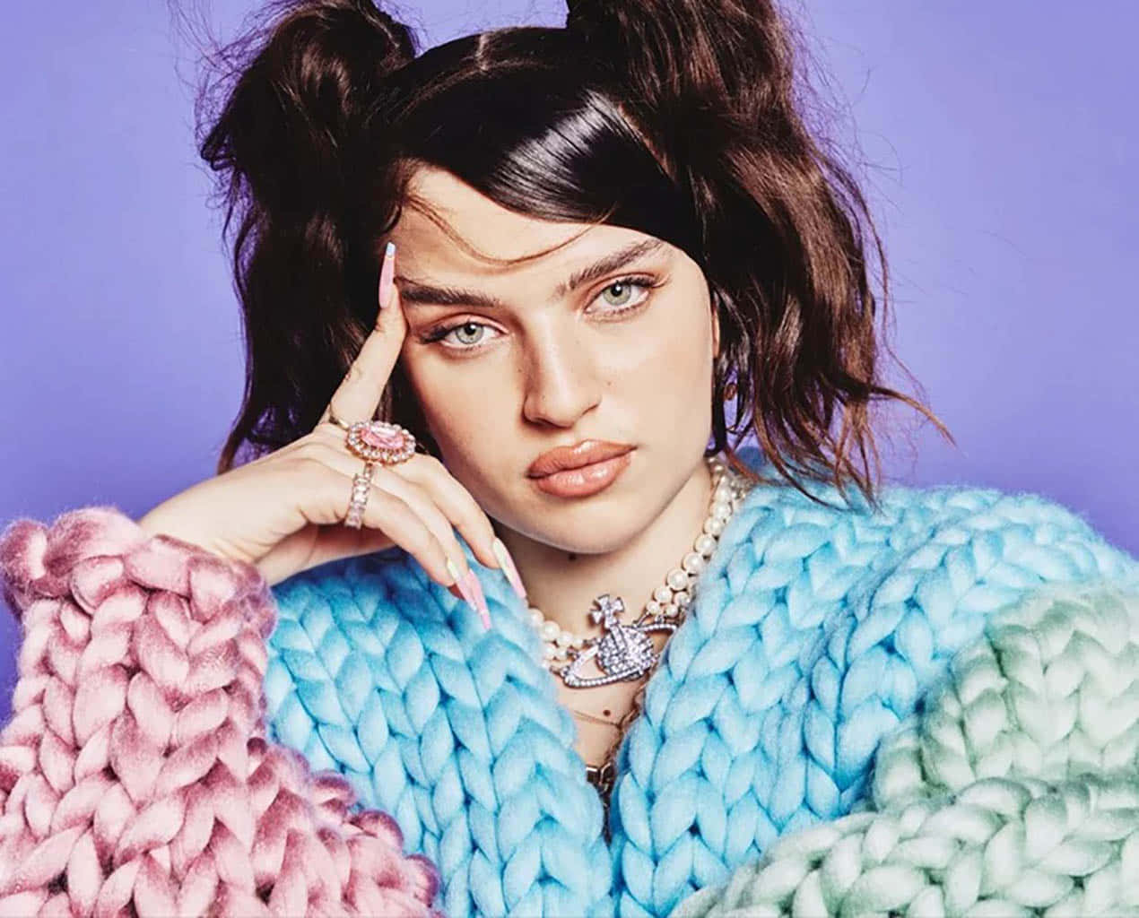 Mae Muller, twin buns, chunky knit sweater, SD Desktop Wallpaper