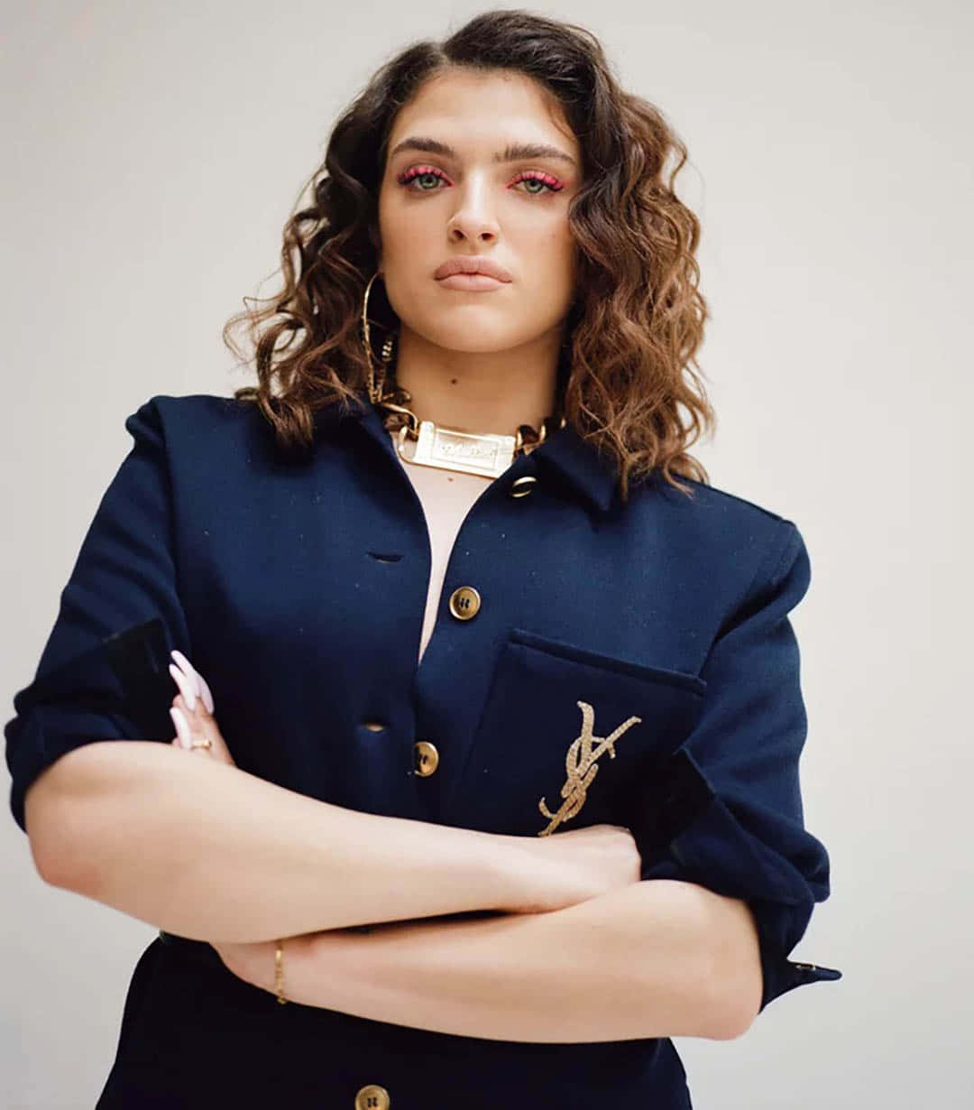 Mae Muller, navy blue YSL blazer, gold buttons, SD Phone Wallpaper