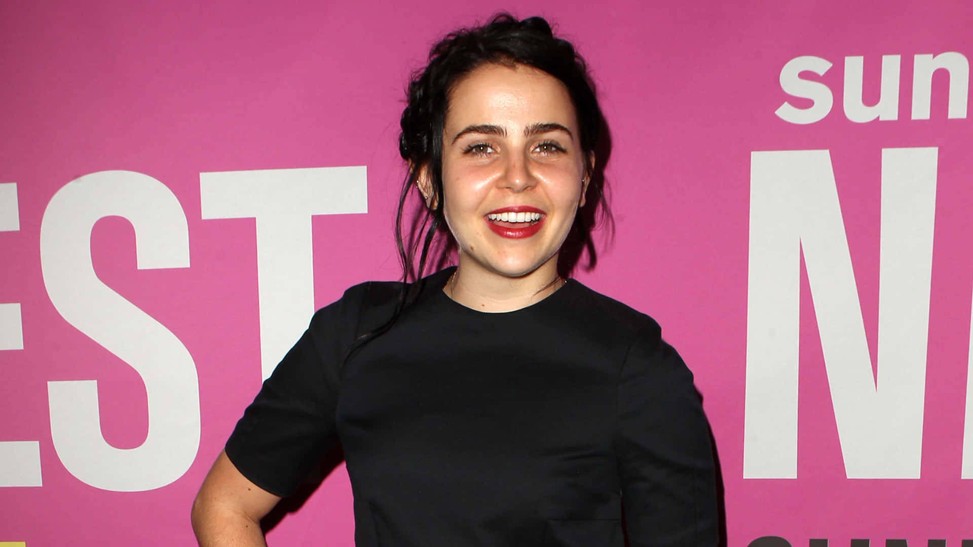 Mae Whitman, dark hair, red lipstick, Full HD Desktop Wallpaper