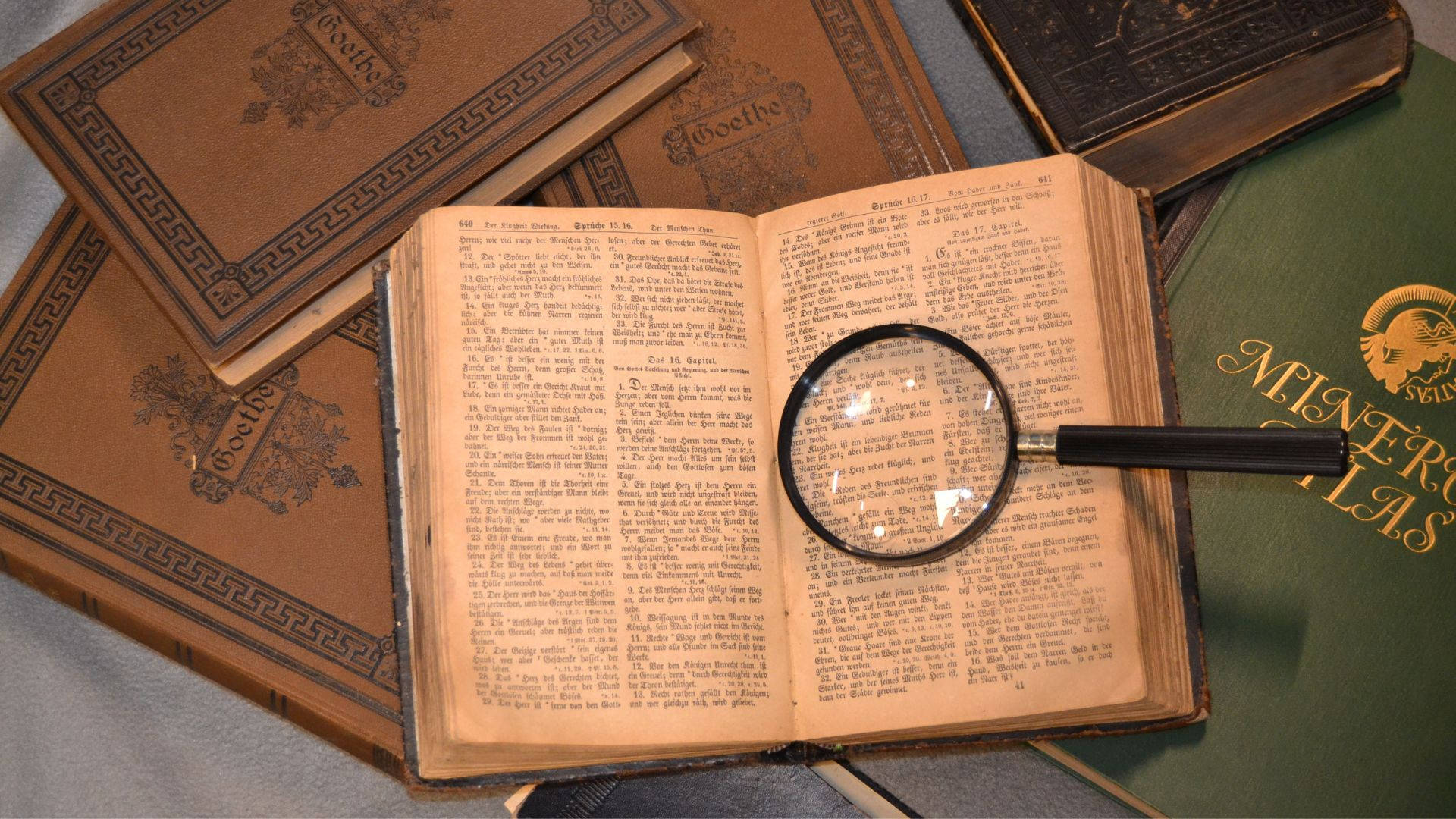 magnifying glass, vintage book, aged tomes, Full HD Desktop Wallpaper