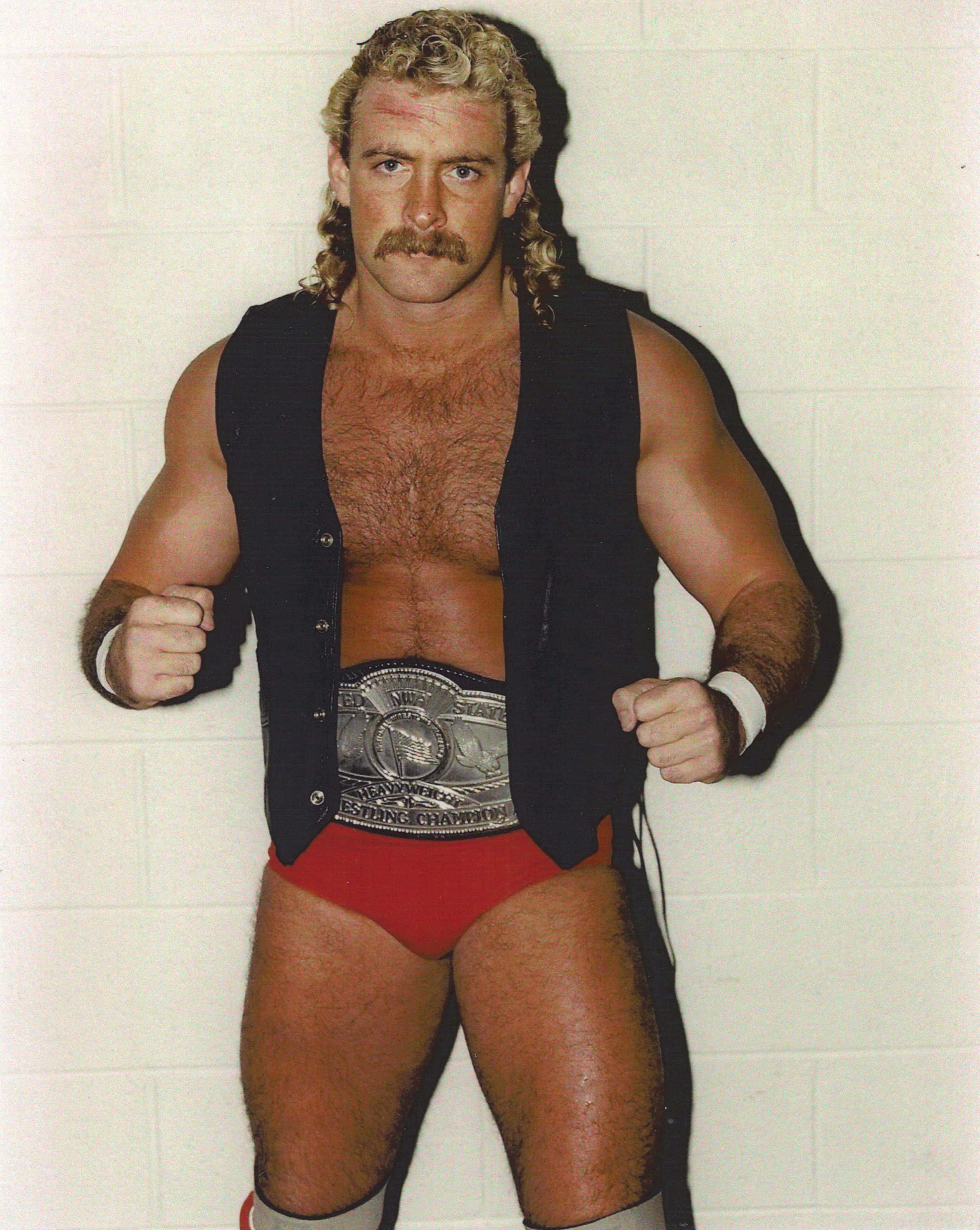 Magnum TA, red trunks, championship belt, 2K Phone Wallpaper