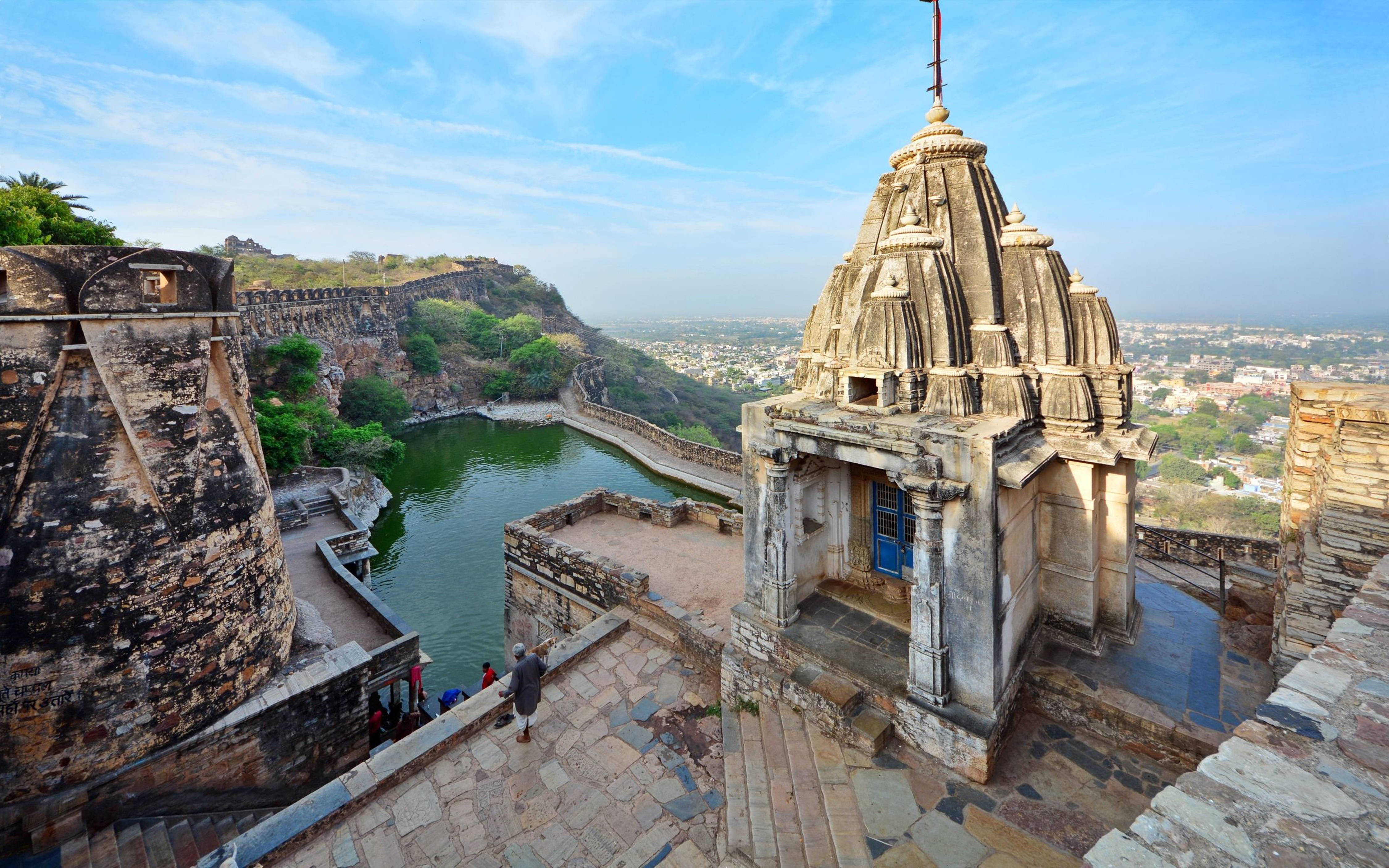 Maharana Pratap, fortress, blue door, 4K Desktop Wallpaper