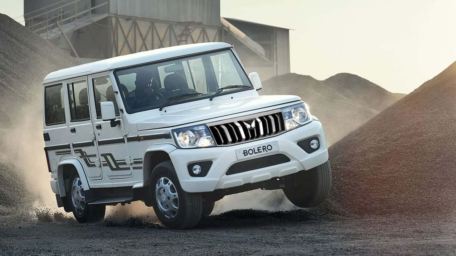Mahindra Bolero, white, dusty terrain, HD Desktop Wallpaper