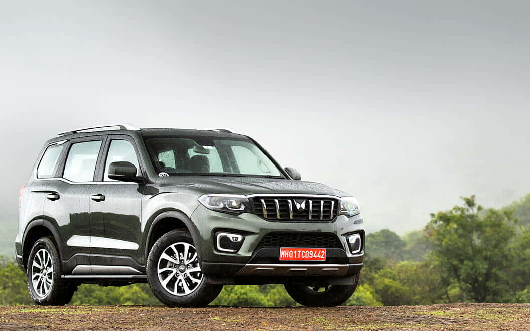 Mahindra Scorpio, gray, dirt path, SD Desktop Wallpaper