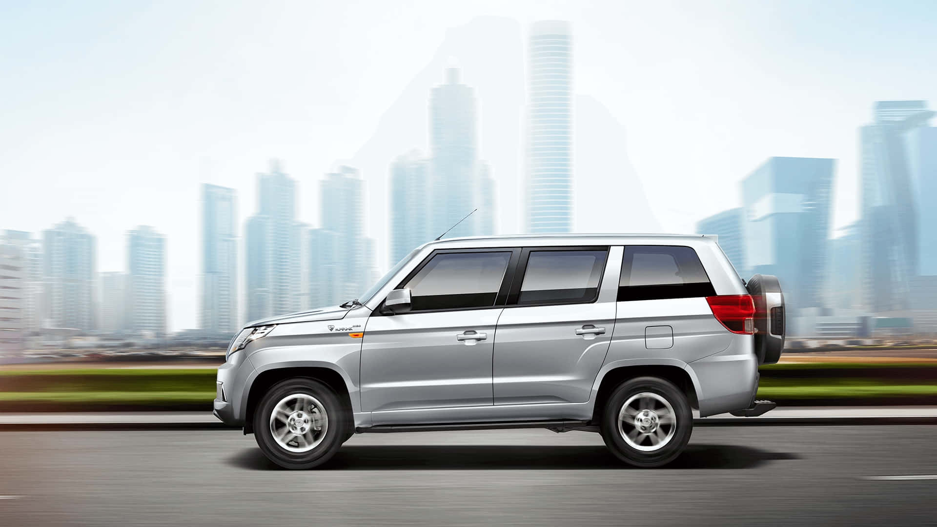 Mahindra TUV300, silver, highway, Full HD Desktop Wallpaper