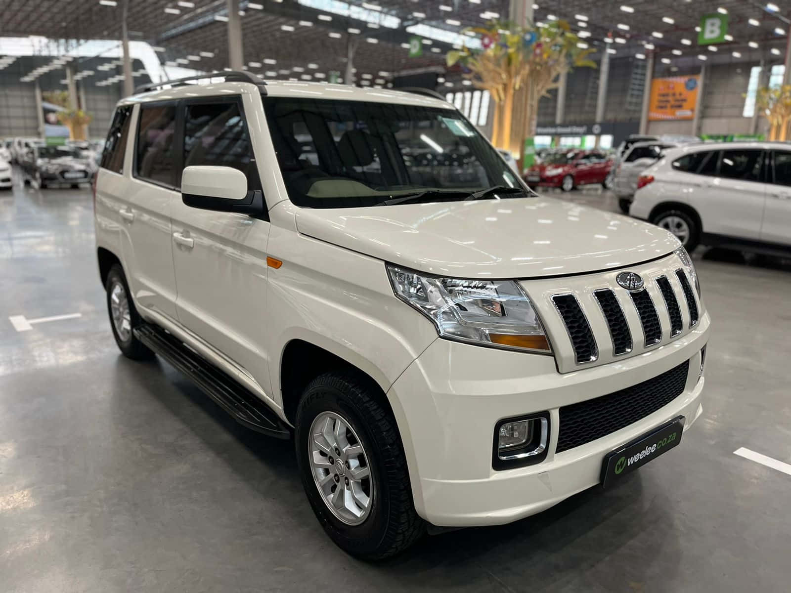 Mahindra TUV300, showroom display, pristine white SUV, HD Desktop Wallpaper