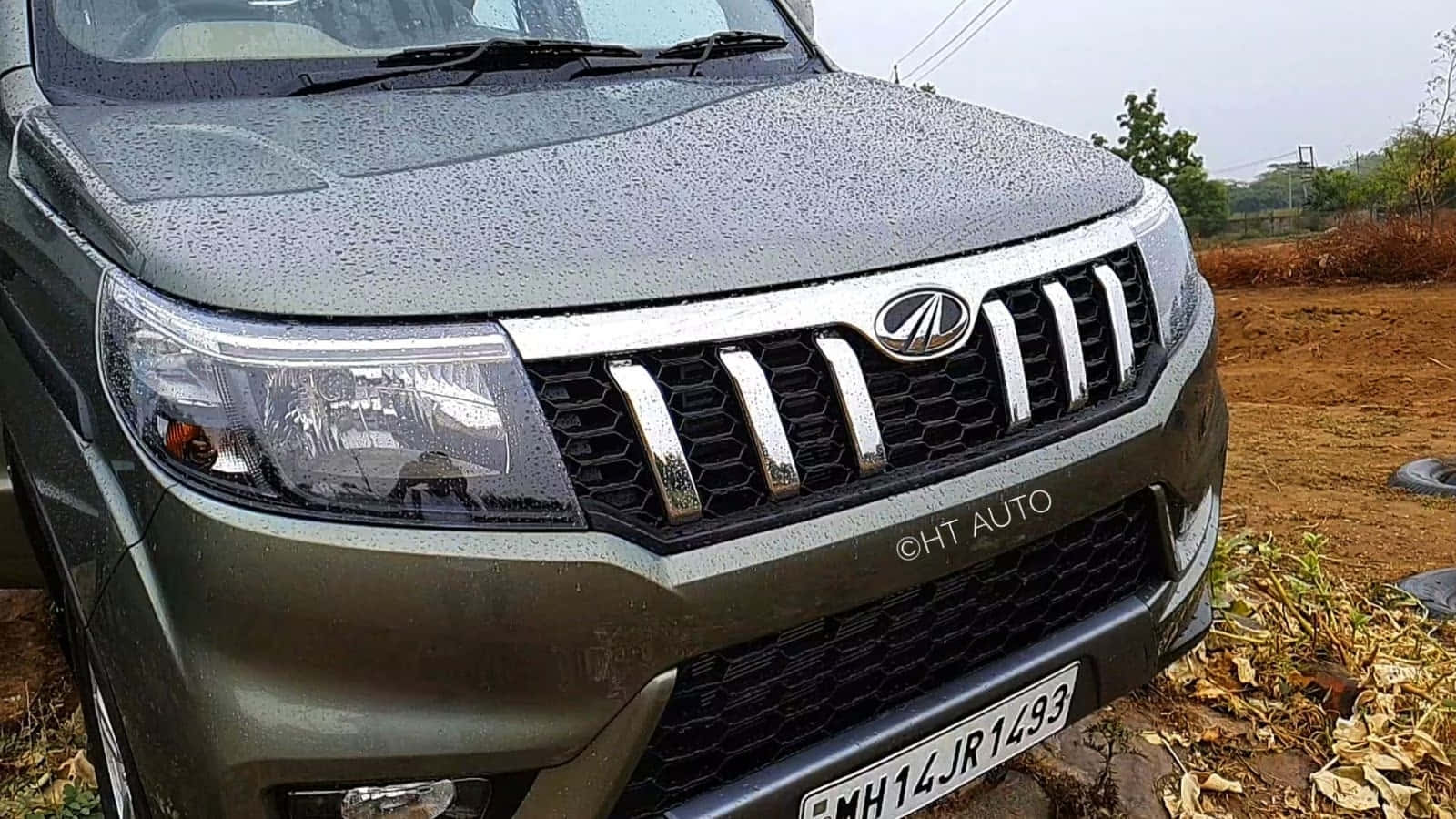 Mahindra TUV300, front grille, gray, HD Desktop Wallpaper