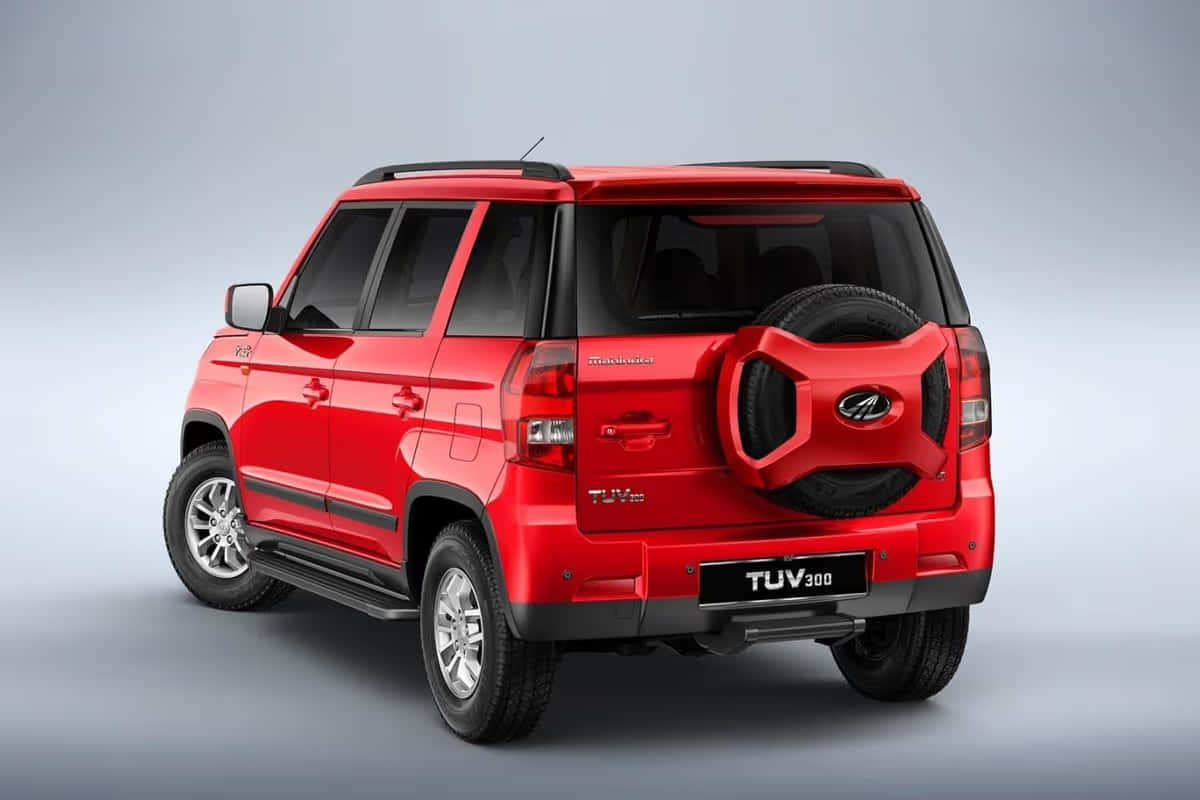 Mahindra TUV300, red, side view, SD Desktop Wallpaper