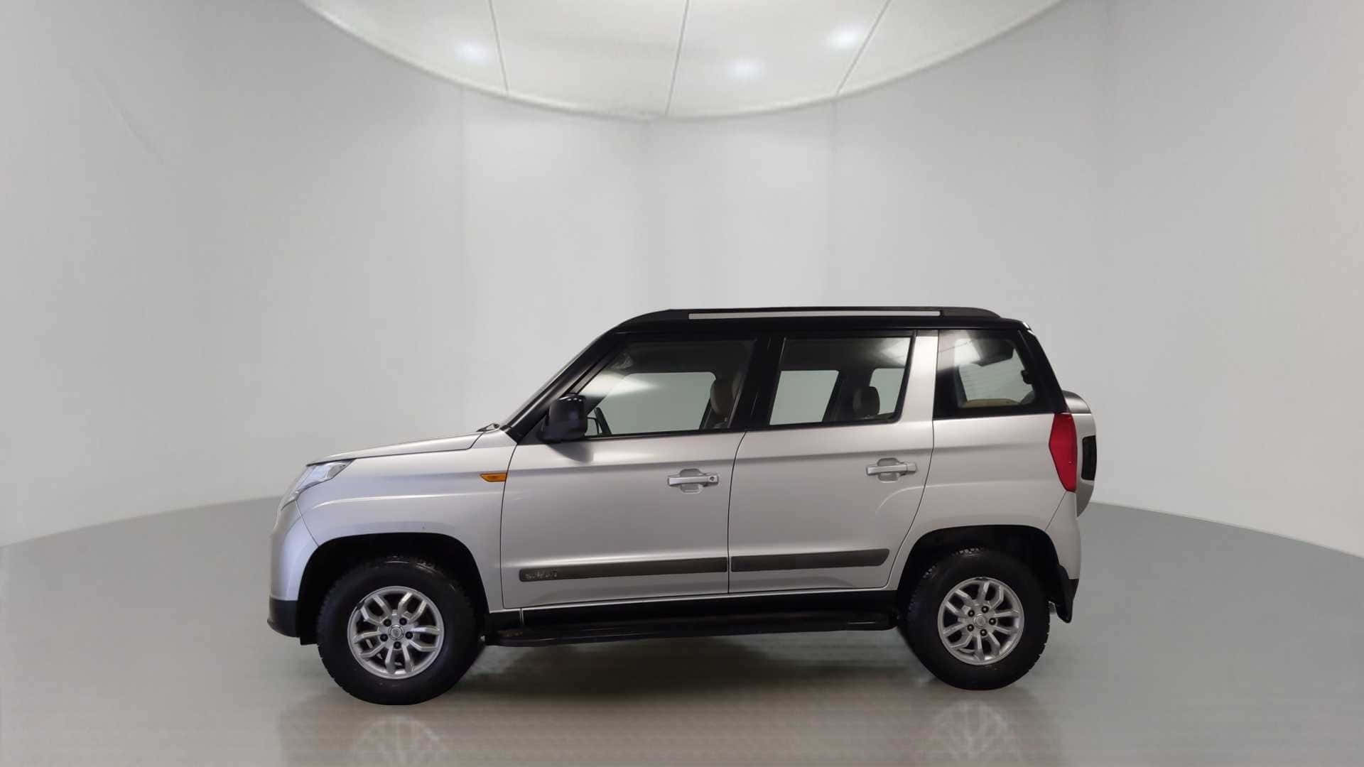 Mahindra TUV300, silver, black roof, Full HD Desktop Wallpaper