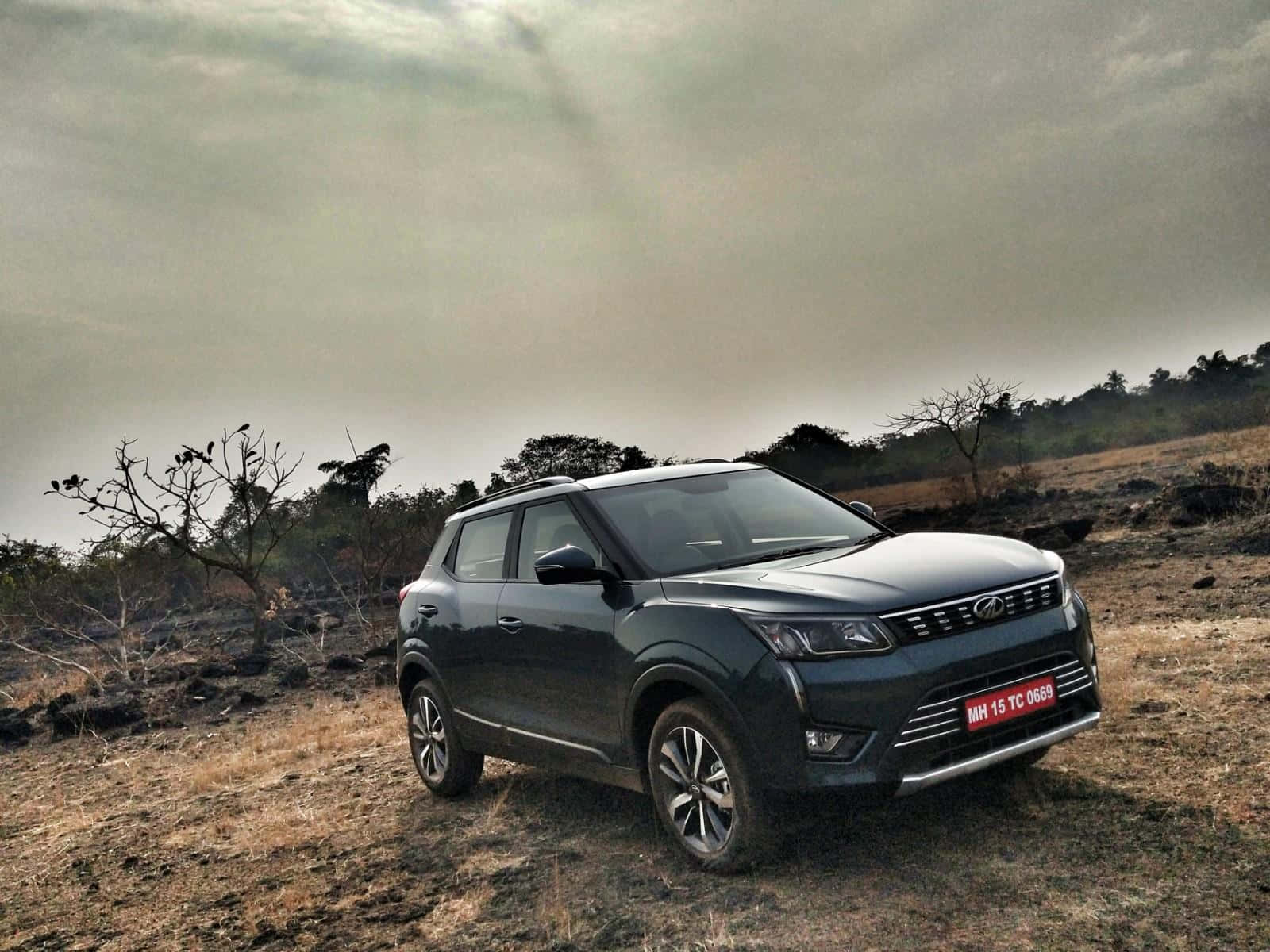 Mahindra XUV300, dark gray, rugged terrain, HD Desktop Wallpaper