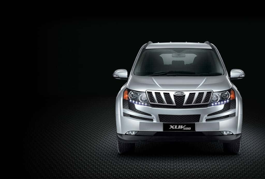 Mahindra XUV500, silver, glowing headlights, SD Desktop Wallpaper
