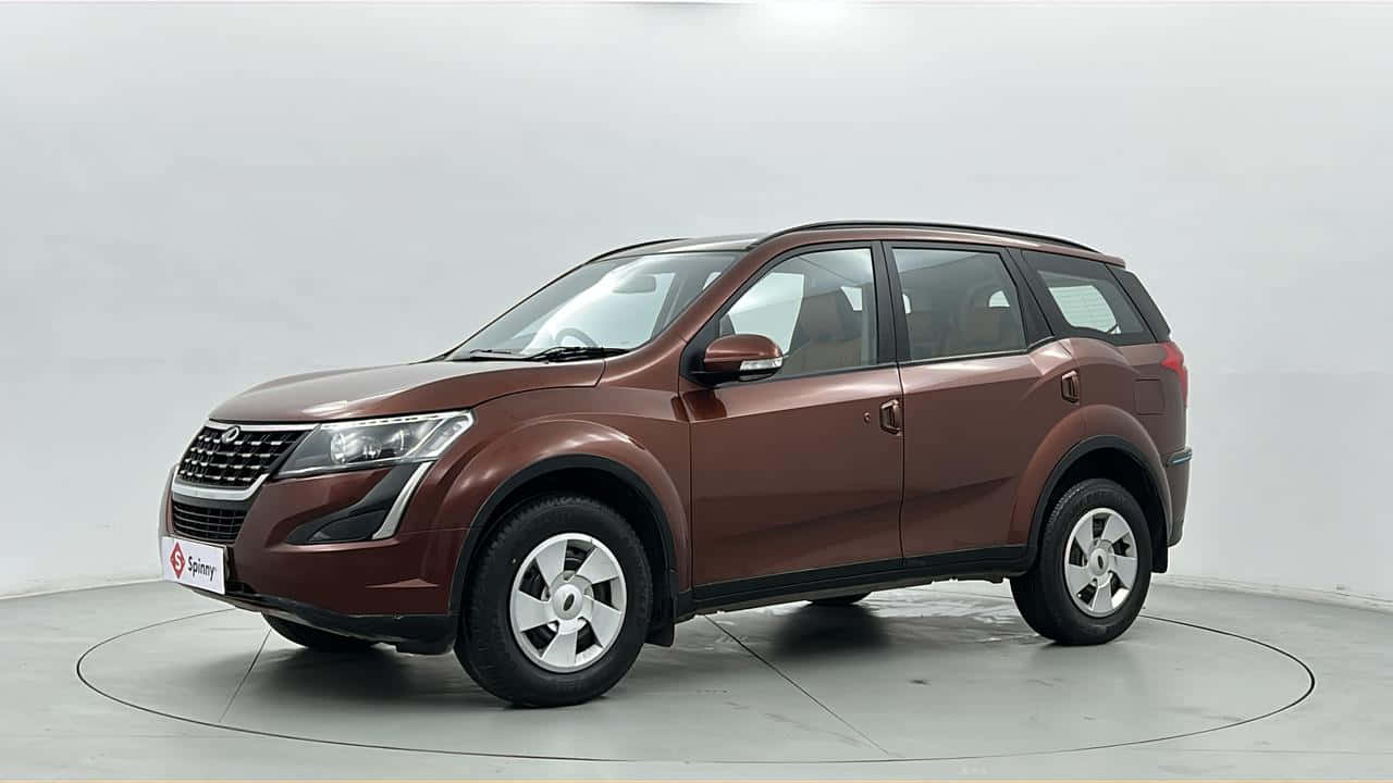 Mahindra Xuv500, sleek brown SUV, minimalist studio, HD Desktop Wallpaper
