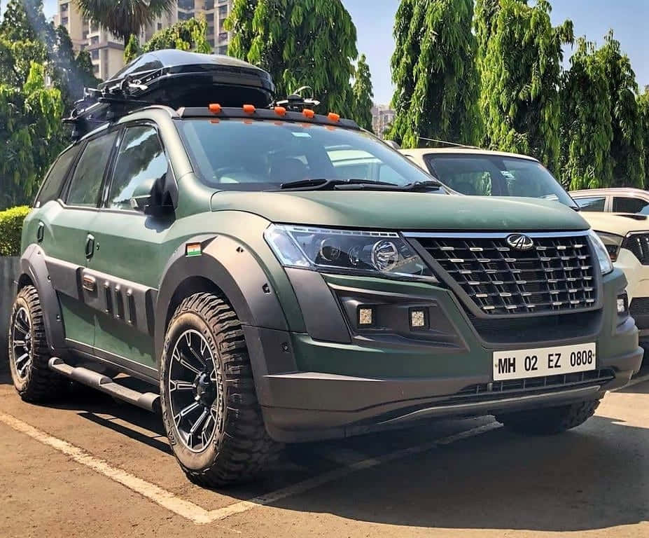 Mahindra XUV500, matte green, roof rack, SD Desktop Wallpaper