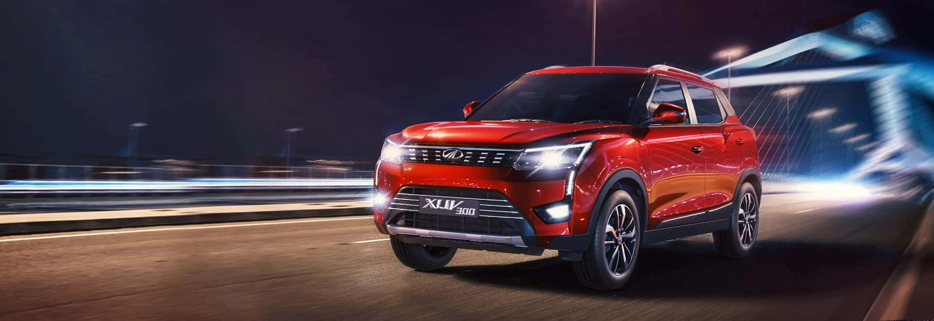 Mahindra XUV500, nighttime highway, glowing headlights, Full HD Desktop Wallpaper