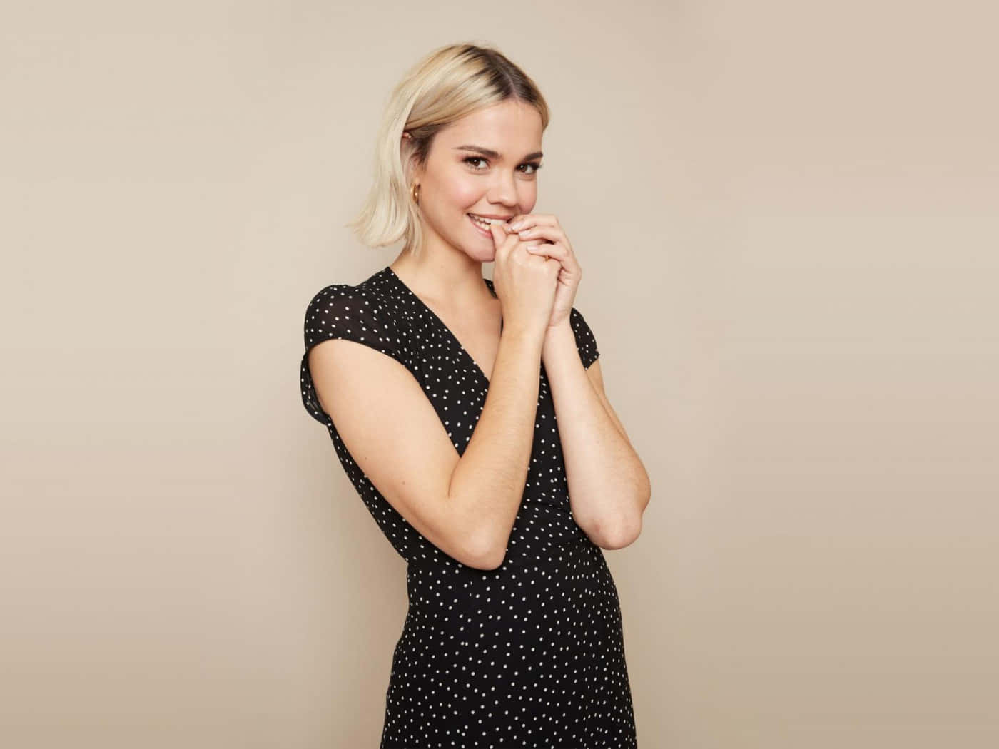 Maia Mitchell, blonde woman, black polka-dot dress, HD Desktop Wallpaper