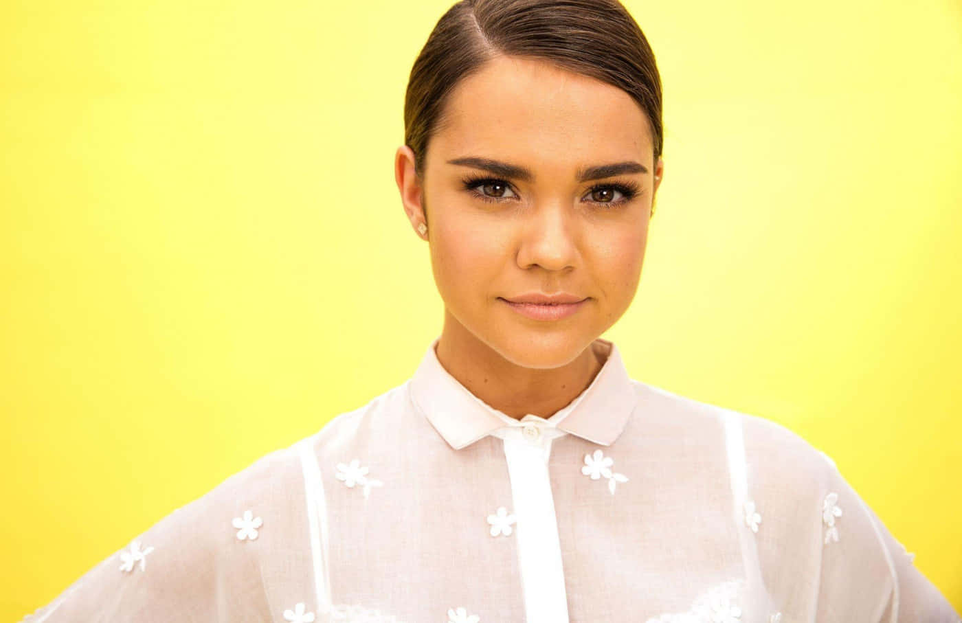 Maia Mitchell, yellow backdrop, bright yellow background, HD Desktop Wallpaper