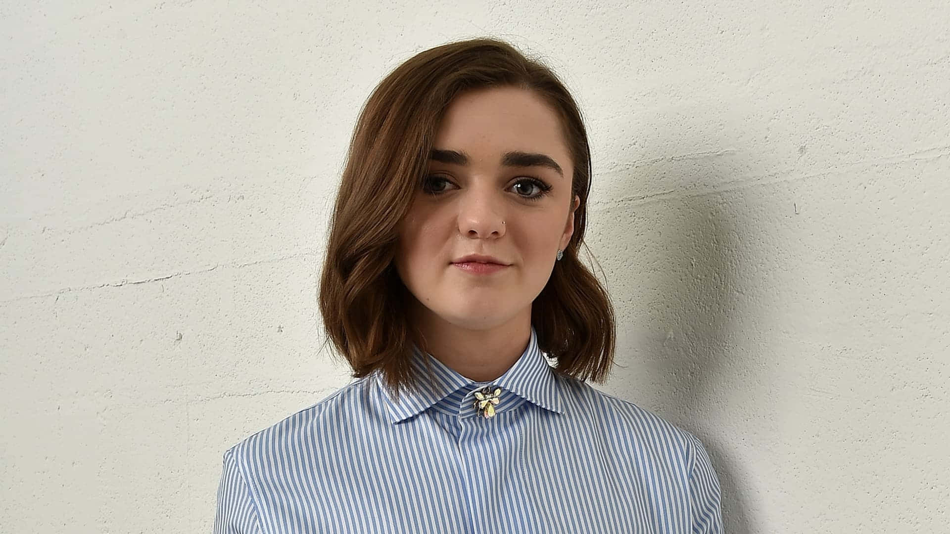 Maisie Williams, brown bob hair, nose ring, Full HD Desktop Wallpaper