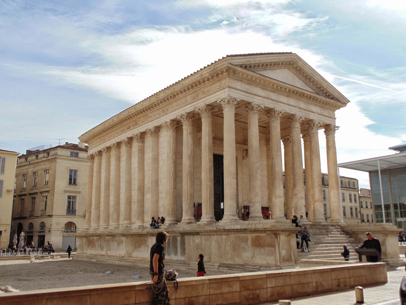 Maison Carrée, neoclassical temple, tall columns, HD Desktop Wallpaper