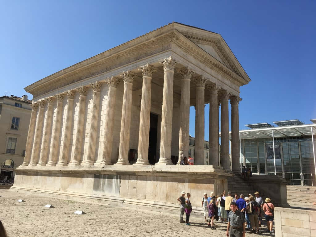 Maison Carrée, ancient temple, tall columns, SD Desktop Wallpaper
