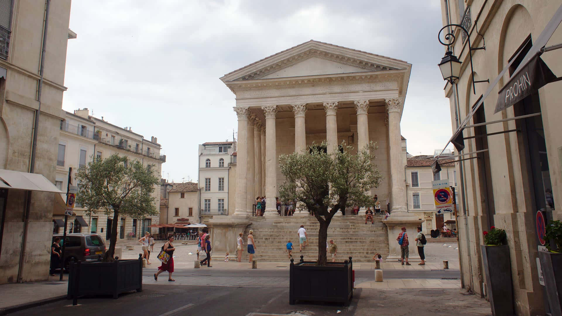 Maison Carrée, neoclassical temple, tall columns, Full HD Desktop Wallpaper