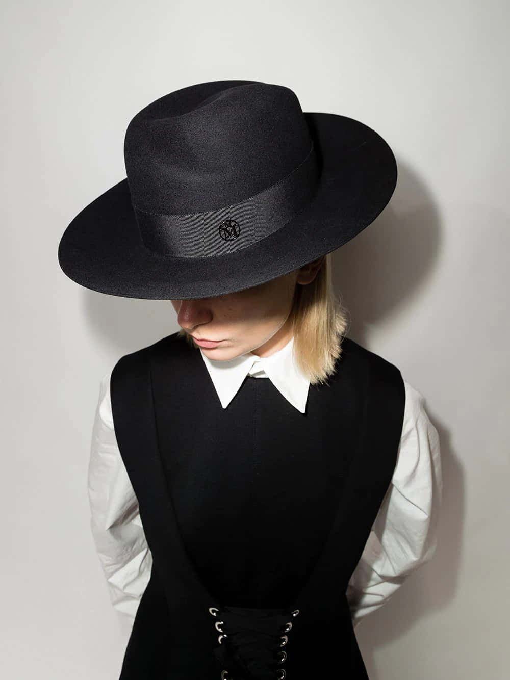 Maison Michel, black felt fedora, black fedora, HD Phone Wallpaper