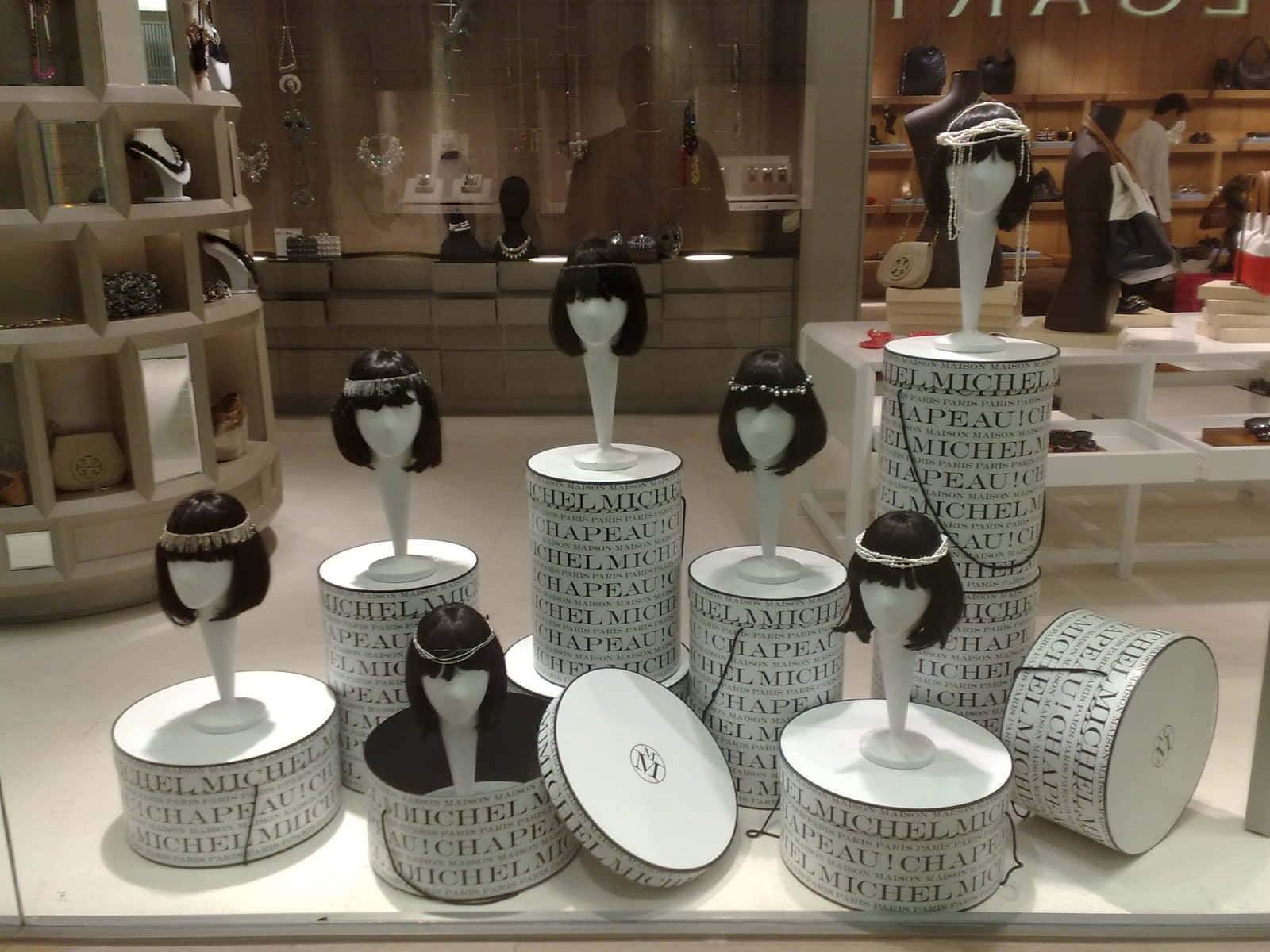 Maison Michel, black bob wigs, white mannequin heads, HD Desktop Wallpaper