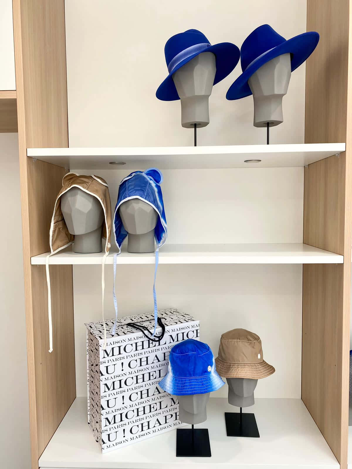 Maison Michel, wooden shelf, hats, HD Phone Wallpaper