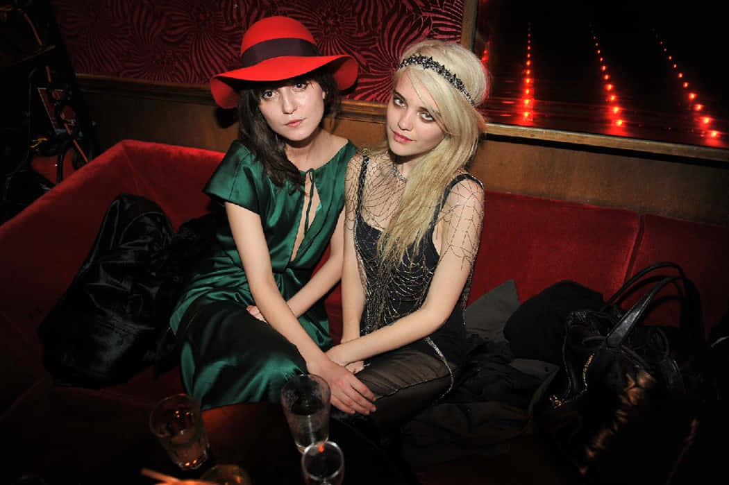 Maison Michel, red velvet couch, dimly lit club, SD Desktop Wallpaper