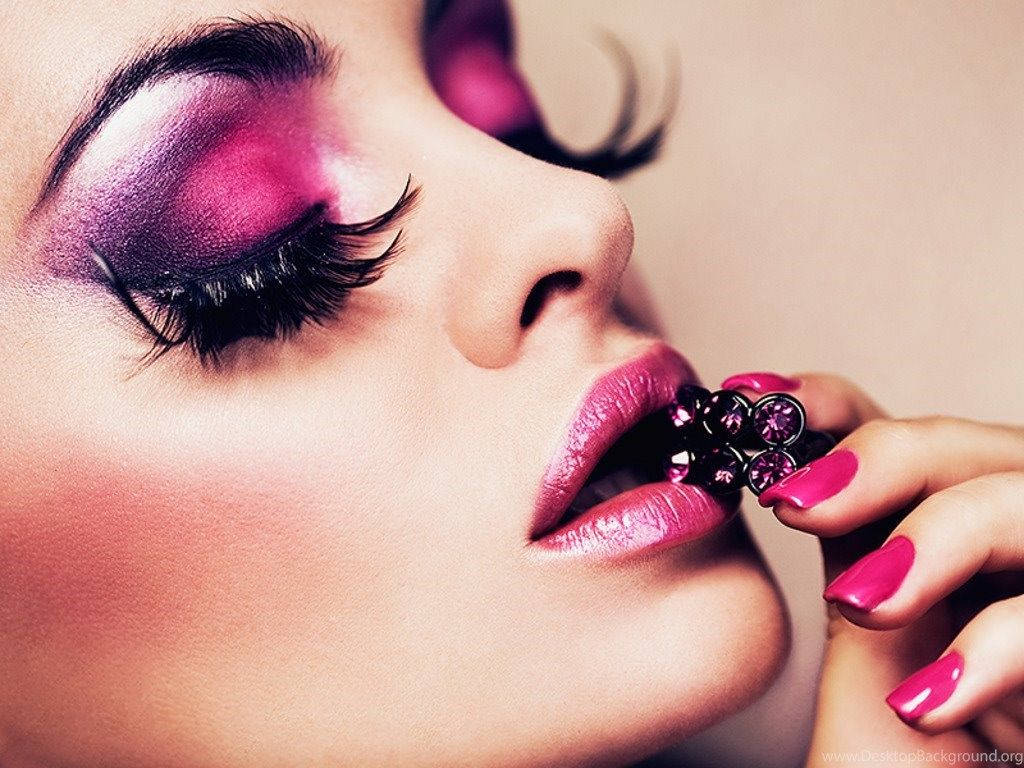 woman, bold purple eye makeup, pink lips, SD Desktop Wallpaper