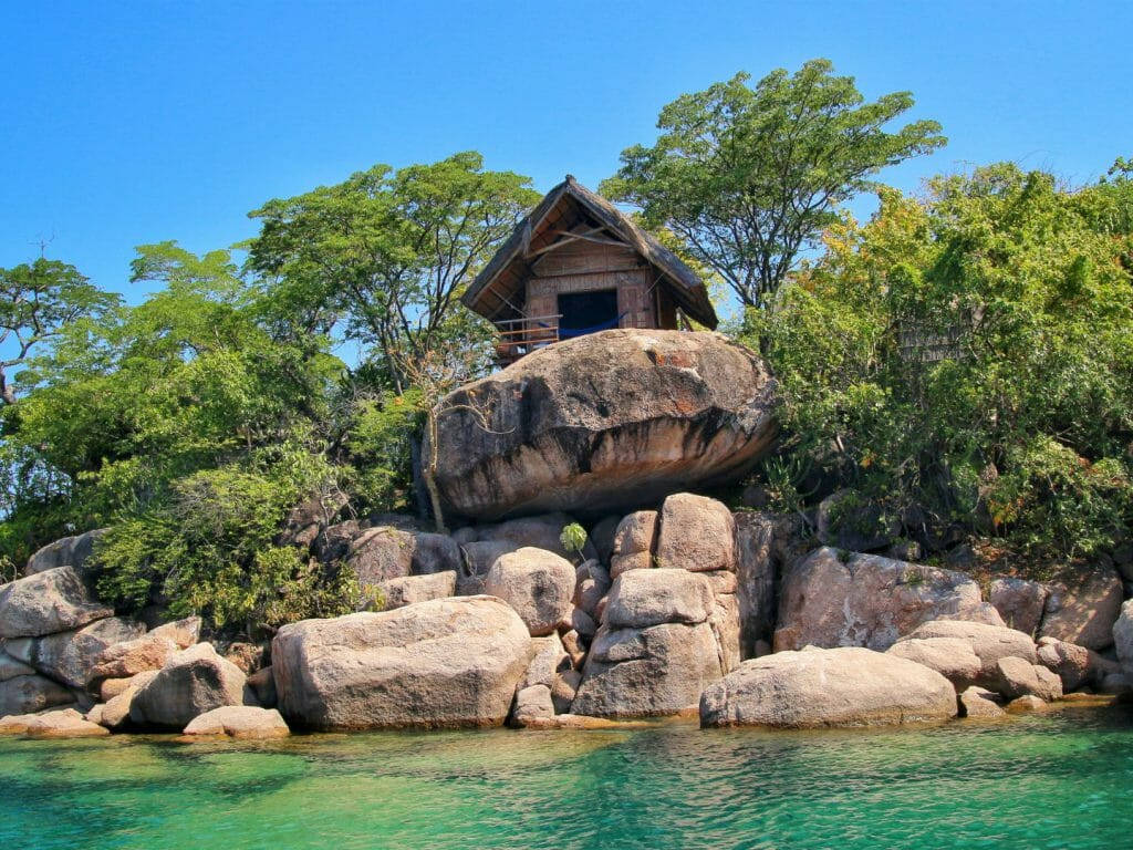 Malawi, house, large rock, SD Desktop Wallpaper