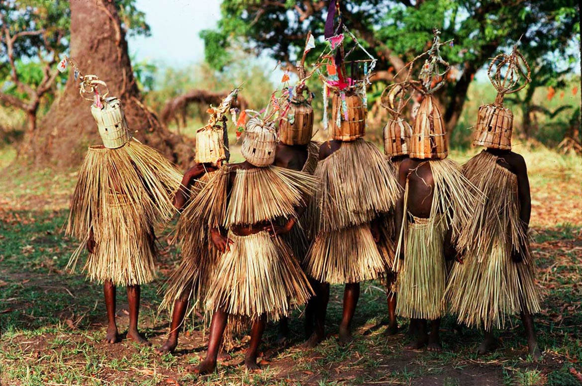Malawi, traditional woven grass costumes, basket heads, SD Desktop Wallpaper