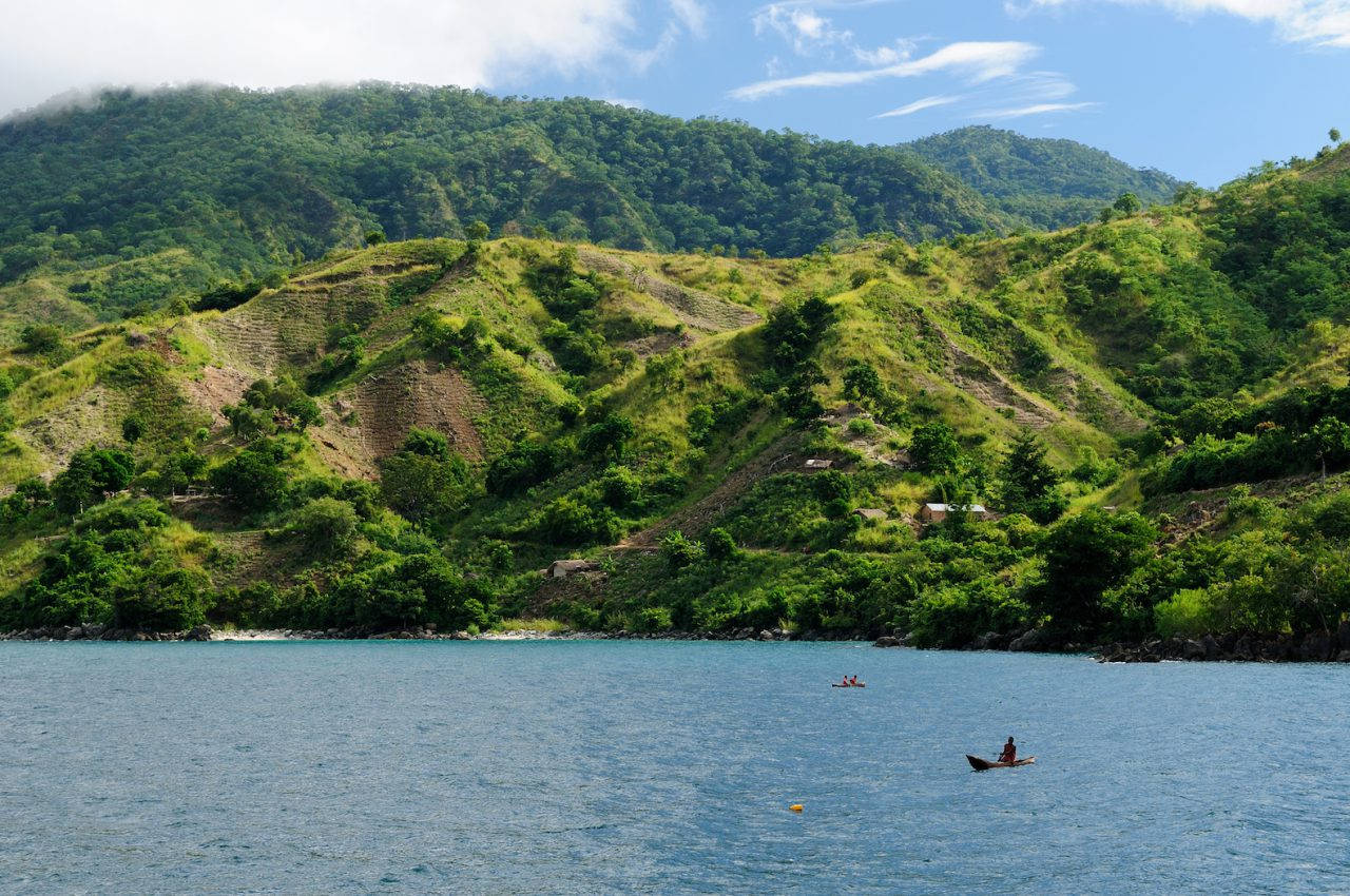 Malawi, lake, green mountains, HD Desktop Wallpaper