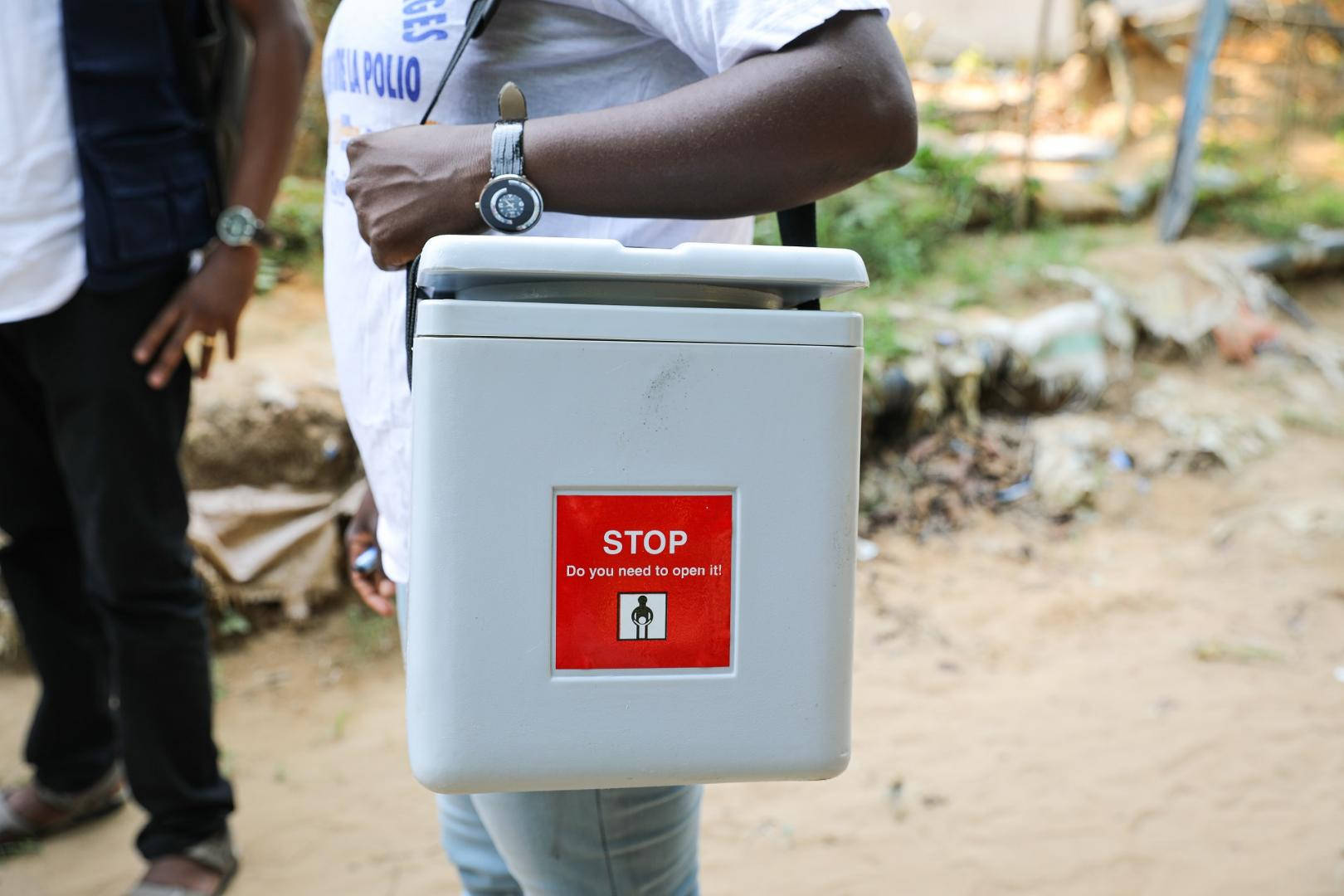 Malawi, container, stop sign, HD Desktop Wallpaper