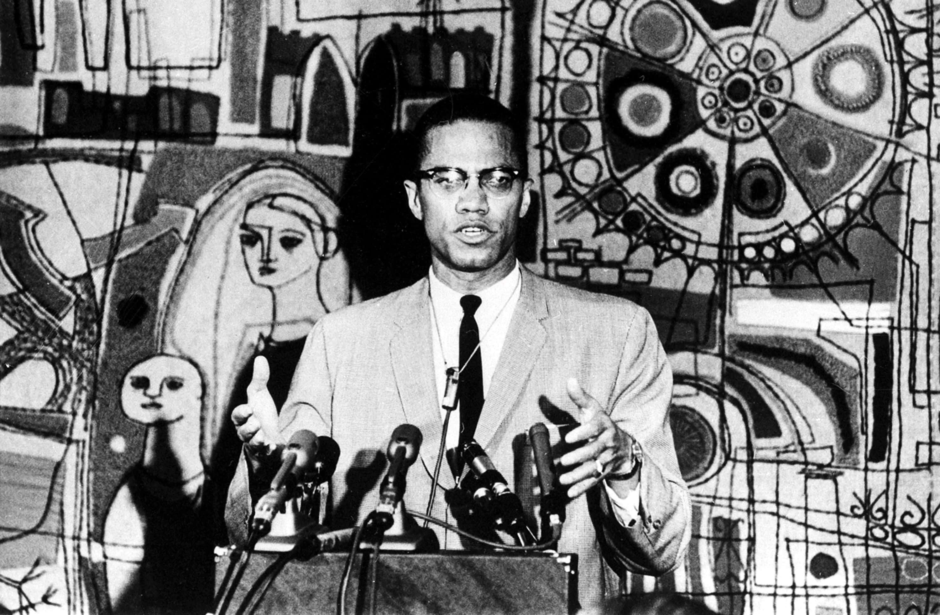 Malcolm X, podium, microphones, 2K Desktop Wallpaper
