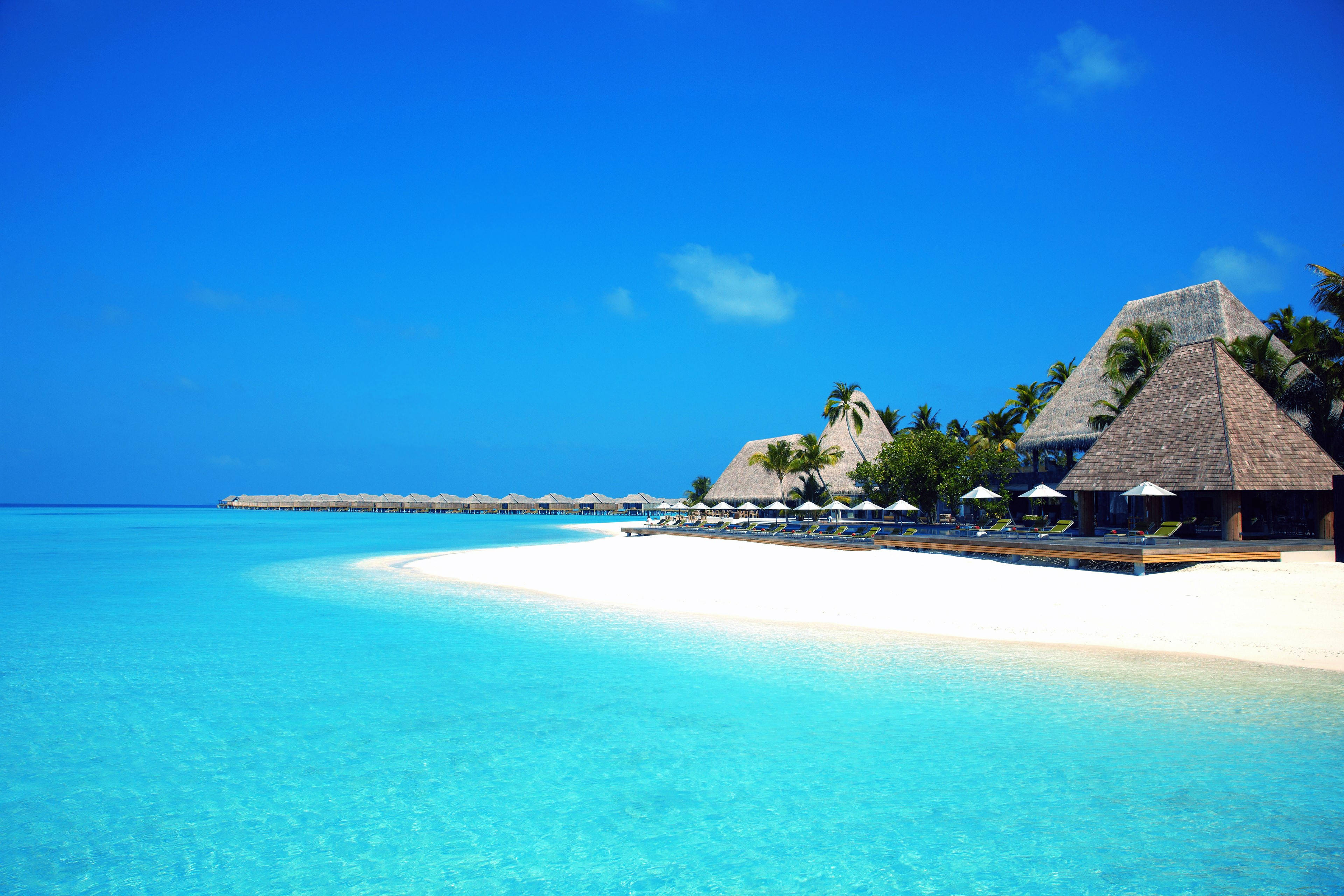 Maldives, water villas, turquoise waters, 4K Desktop Wallpaper
